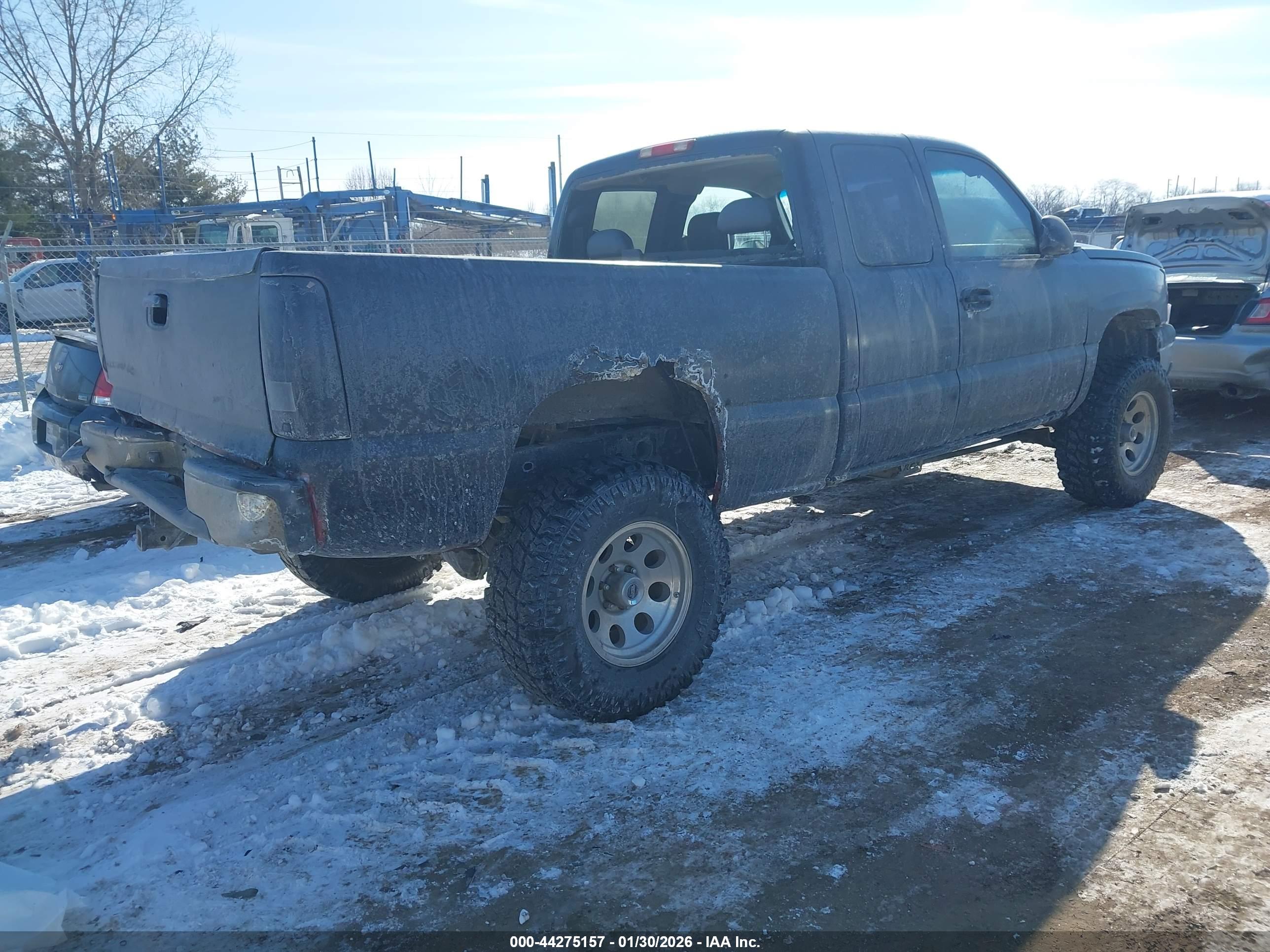 CHEVROLET SILVERADO image 4