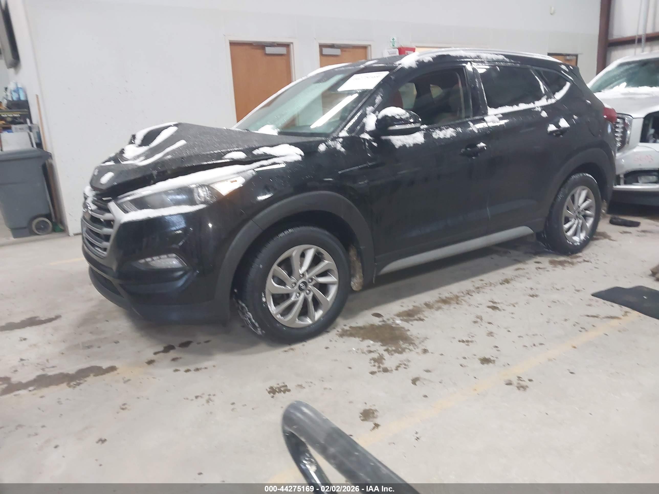 HYUNDAI TUCSON image 2