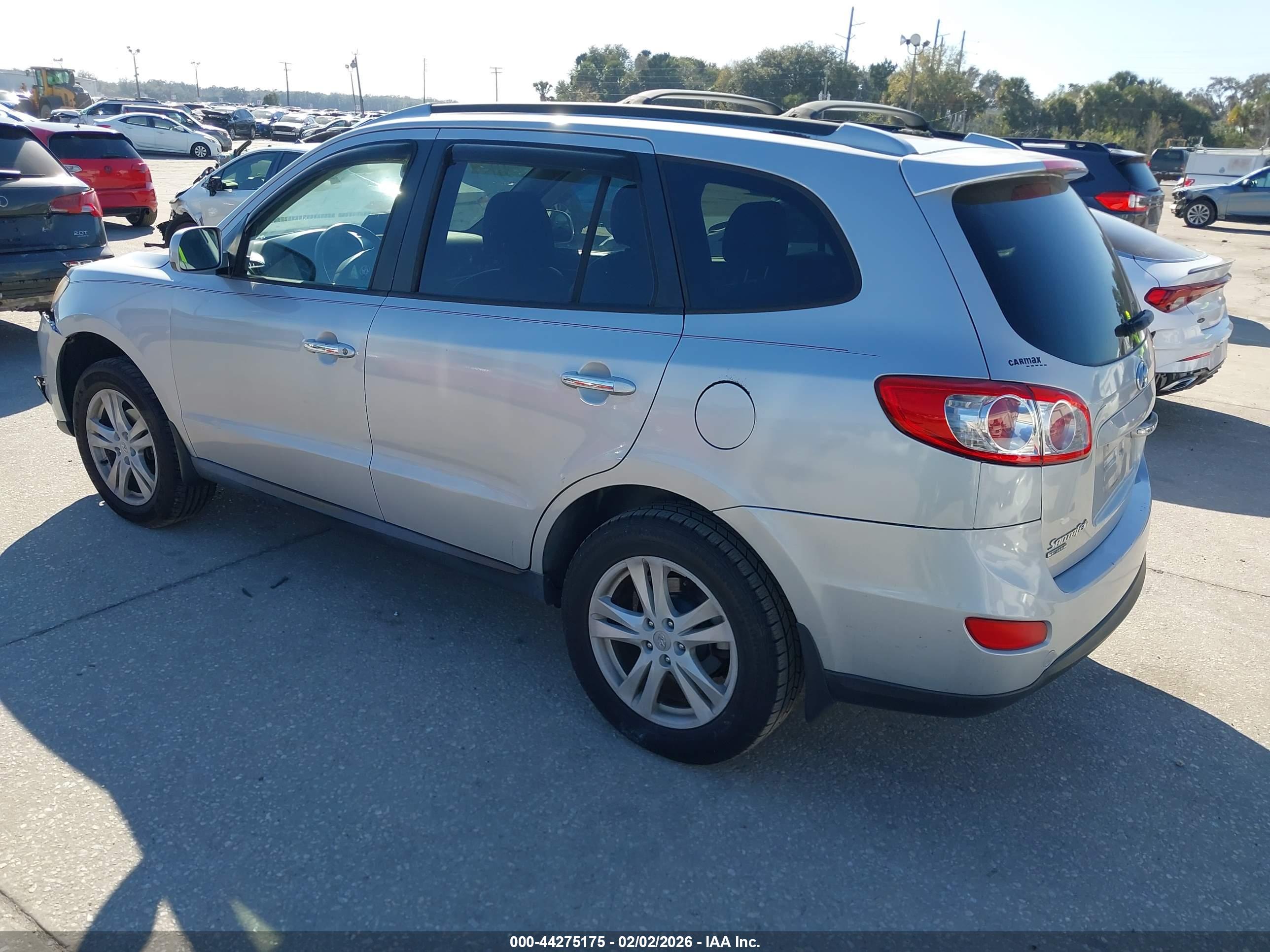 HYUNDAI SANTA image 3