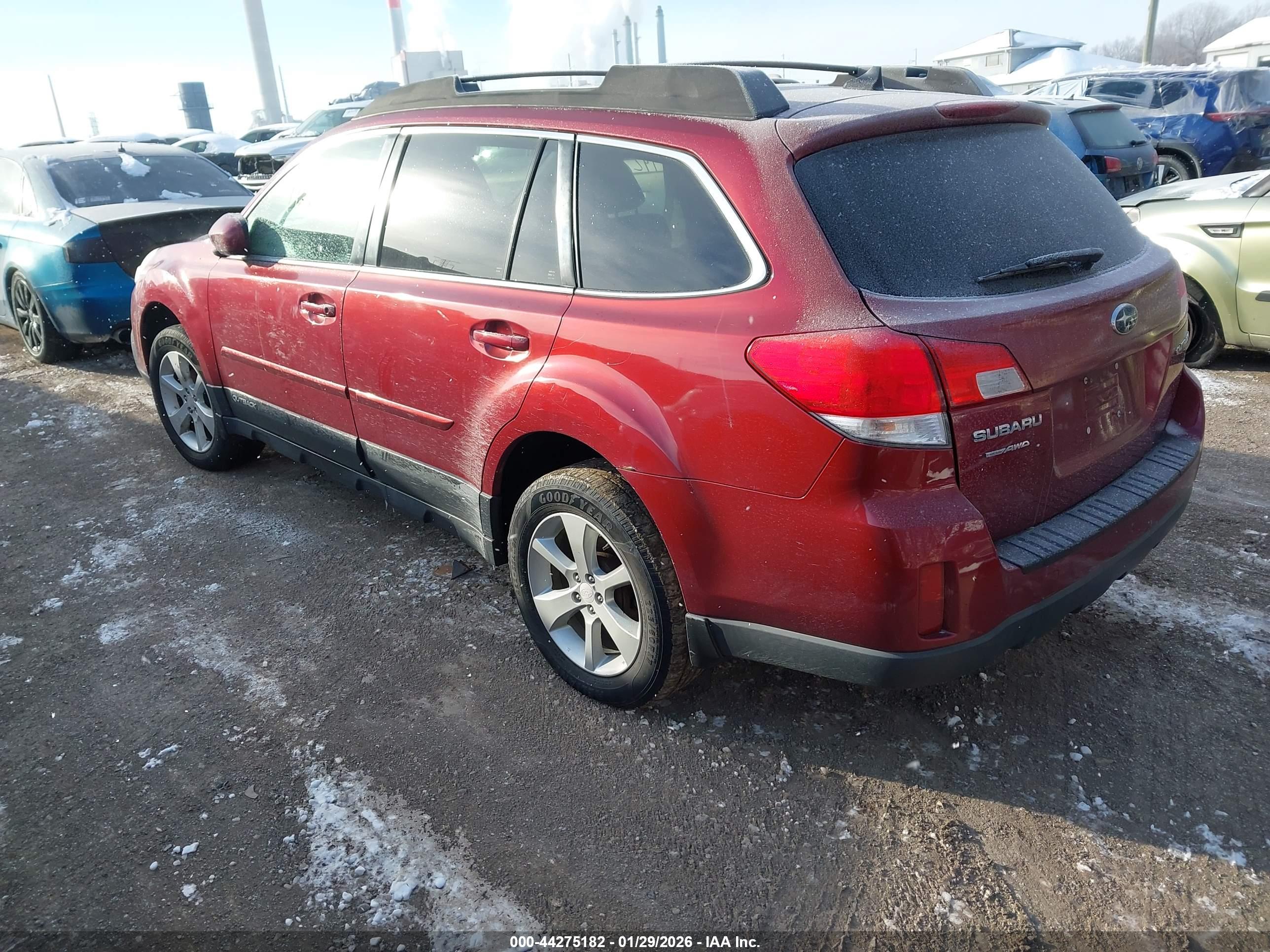SUBARU OUTBACK image 3