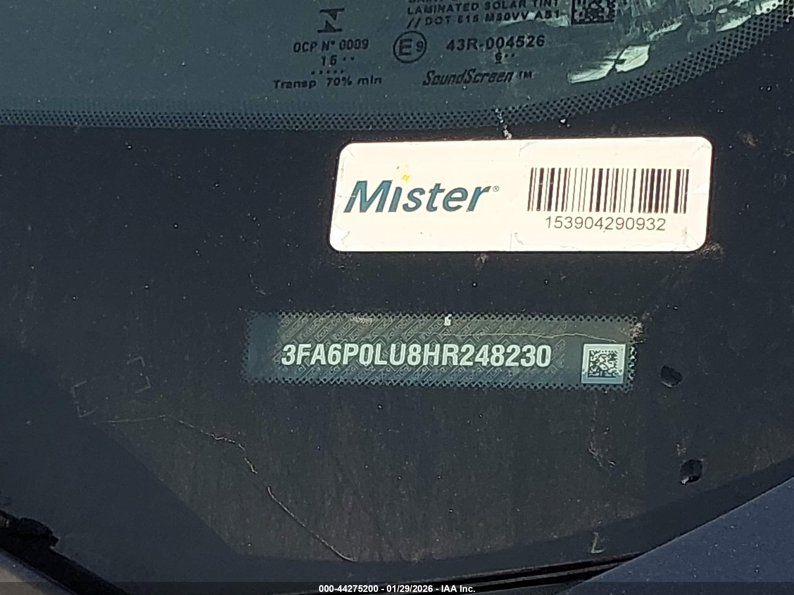 FORD FUSION image 9