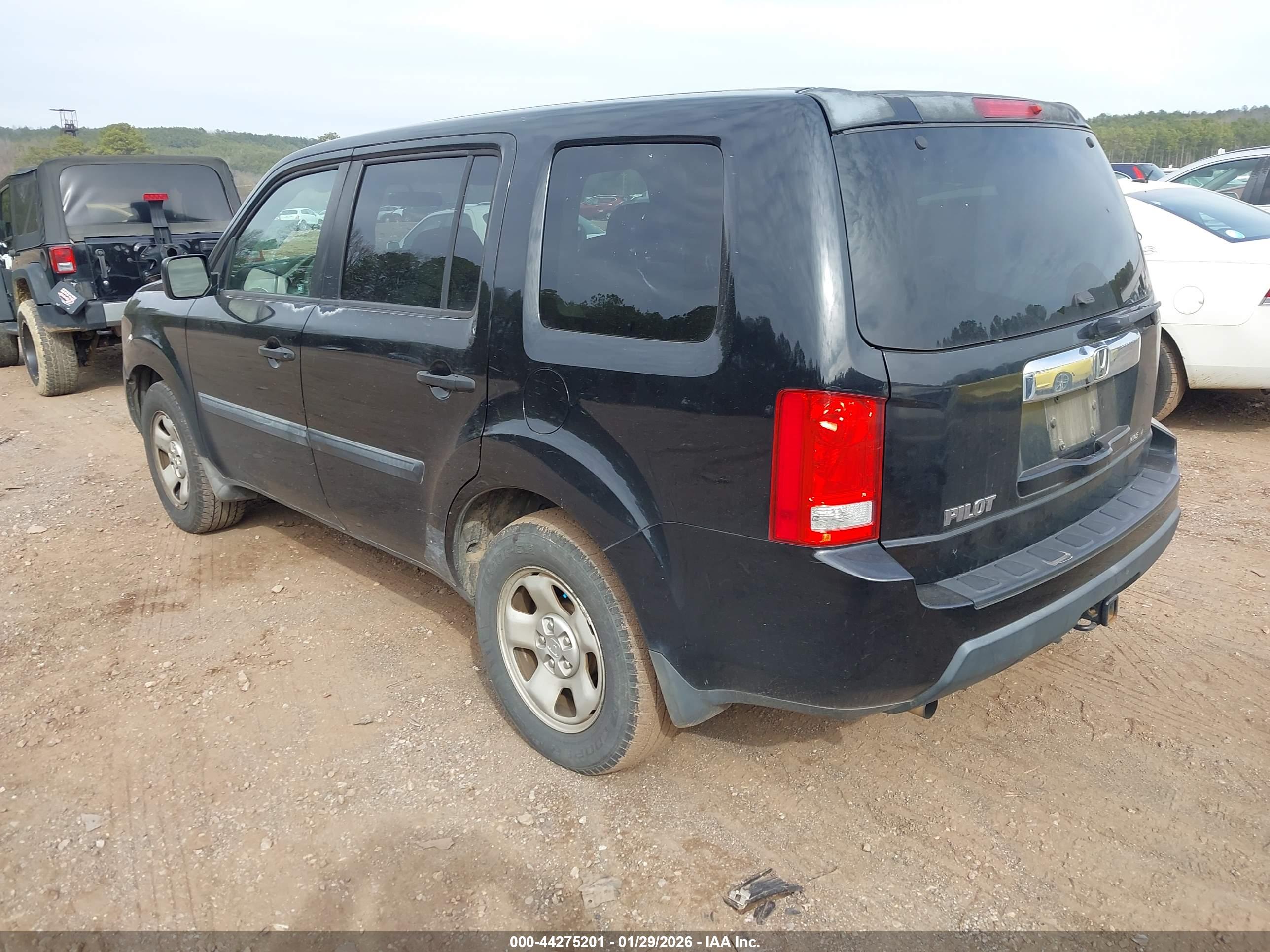 HONDA PILOT image 3