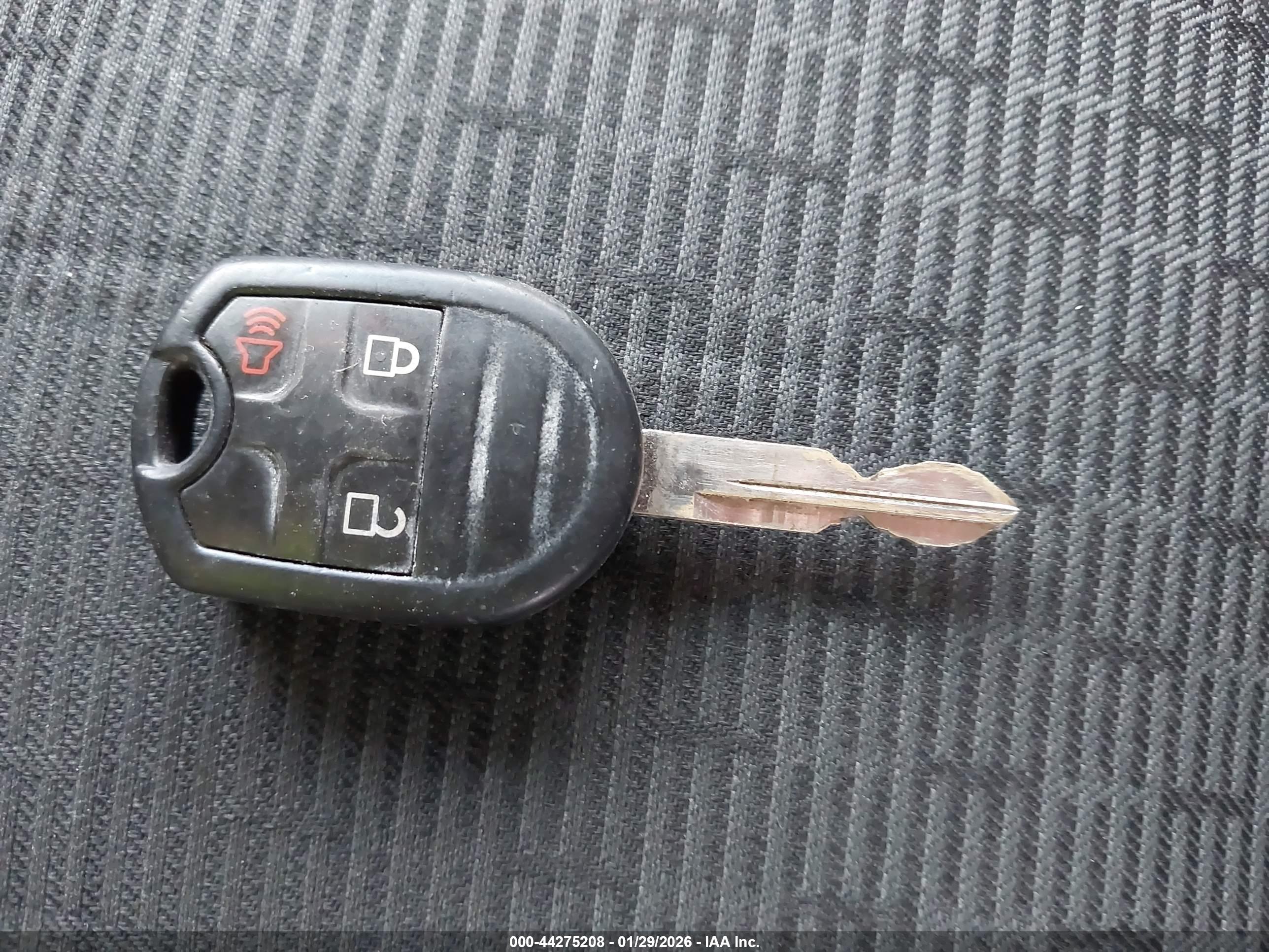 FORD EXPLORER image 11
