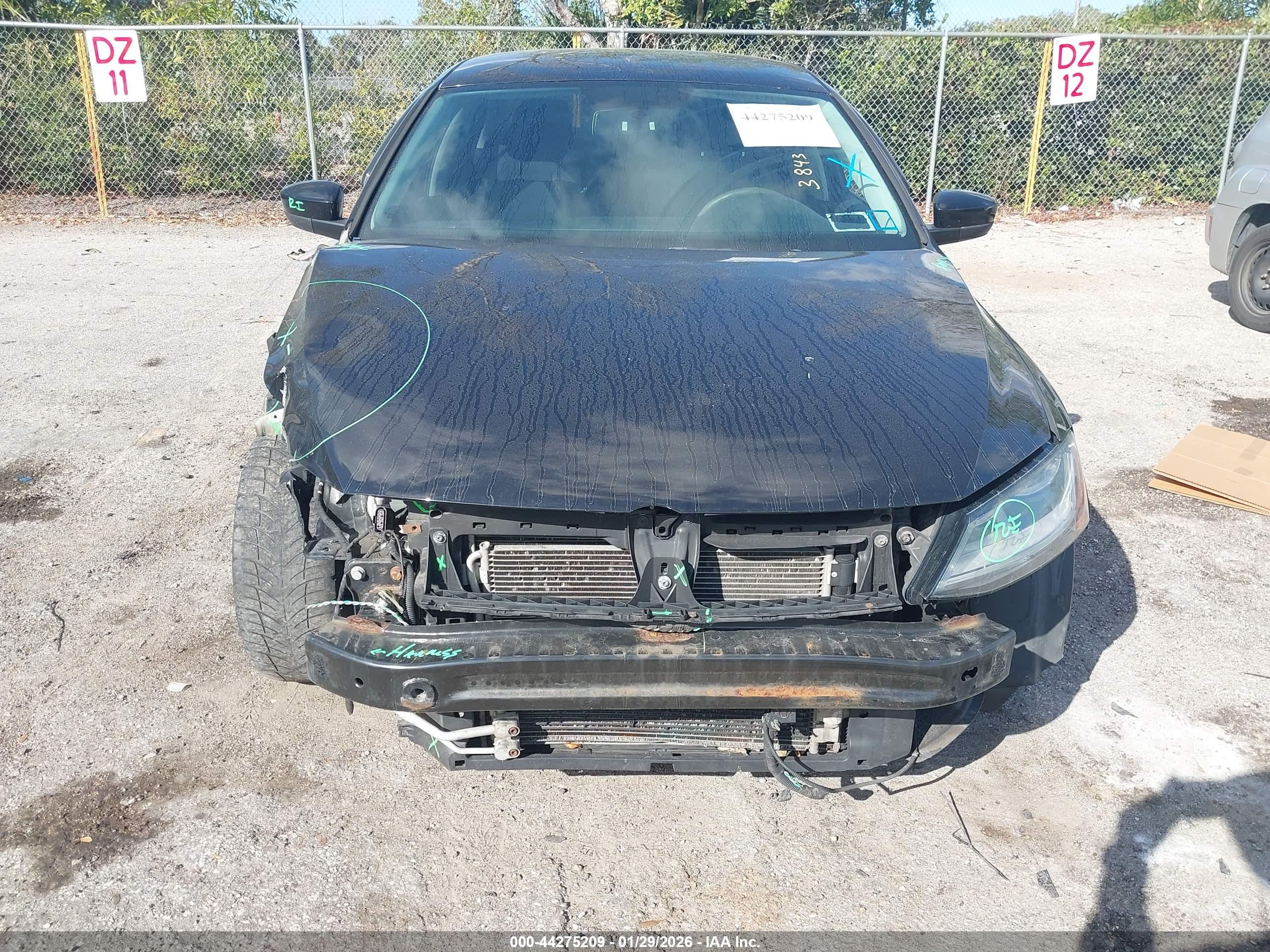 VOLKSWAGEN JETTA image 6