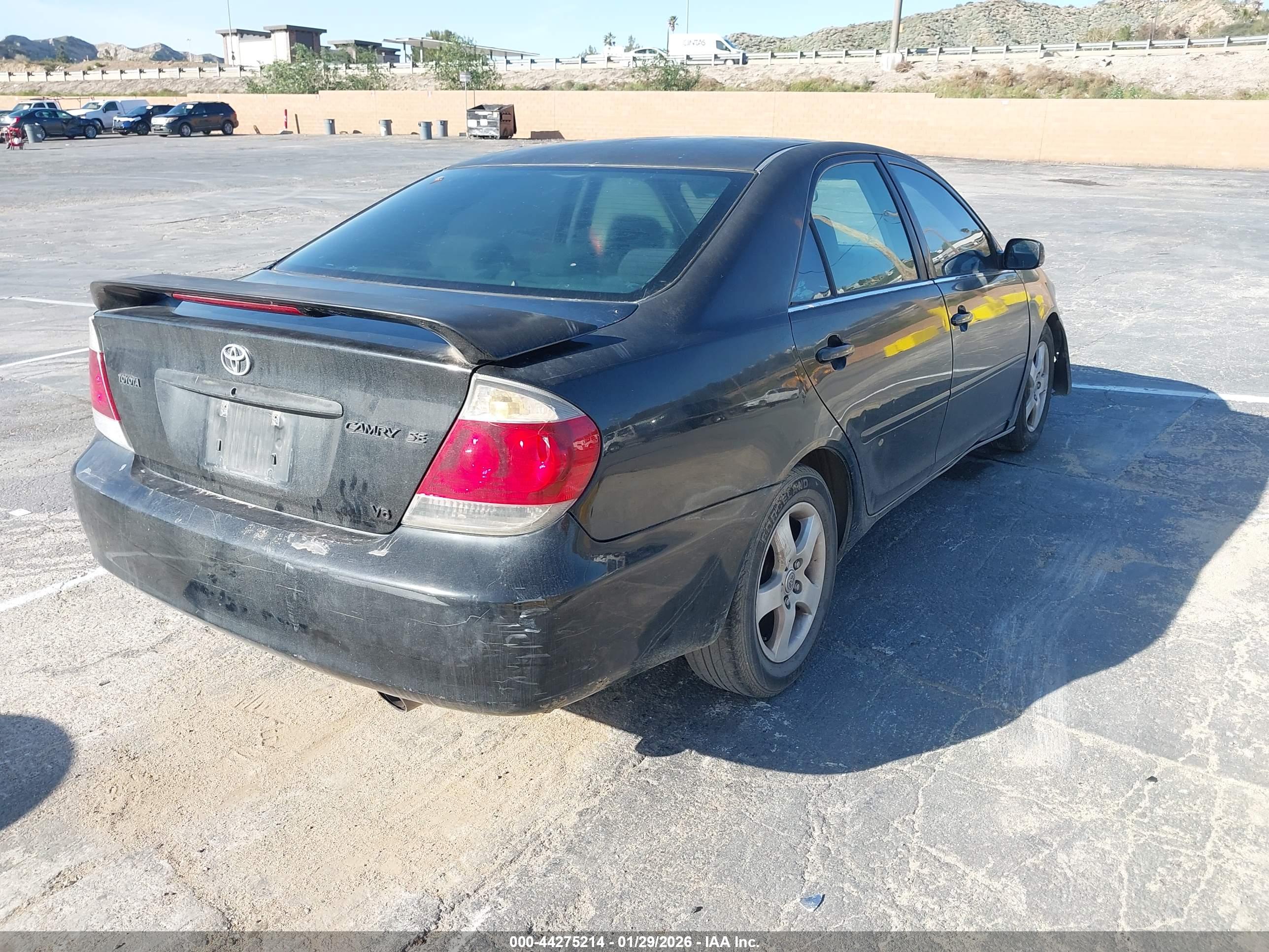 TOYOTA CAMRY image 4