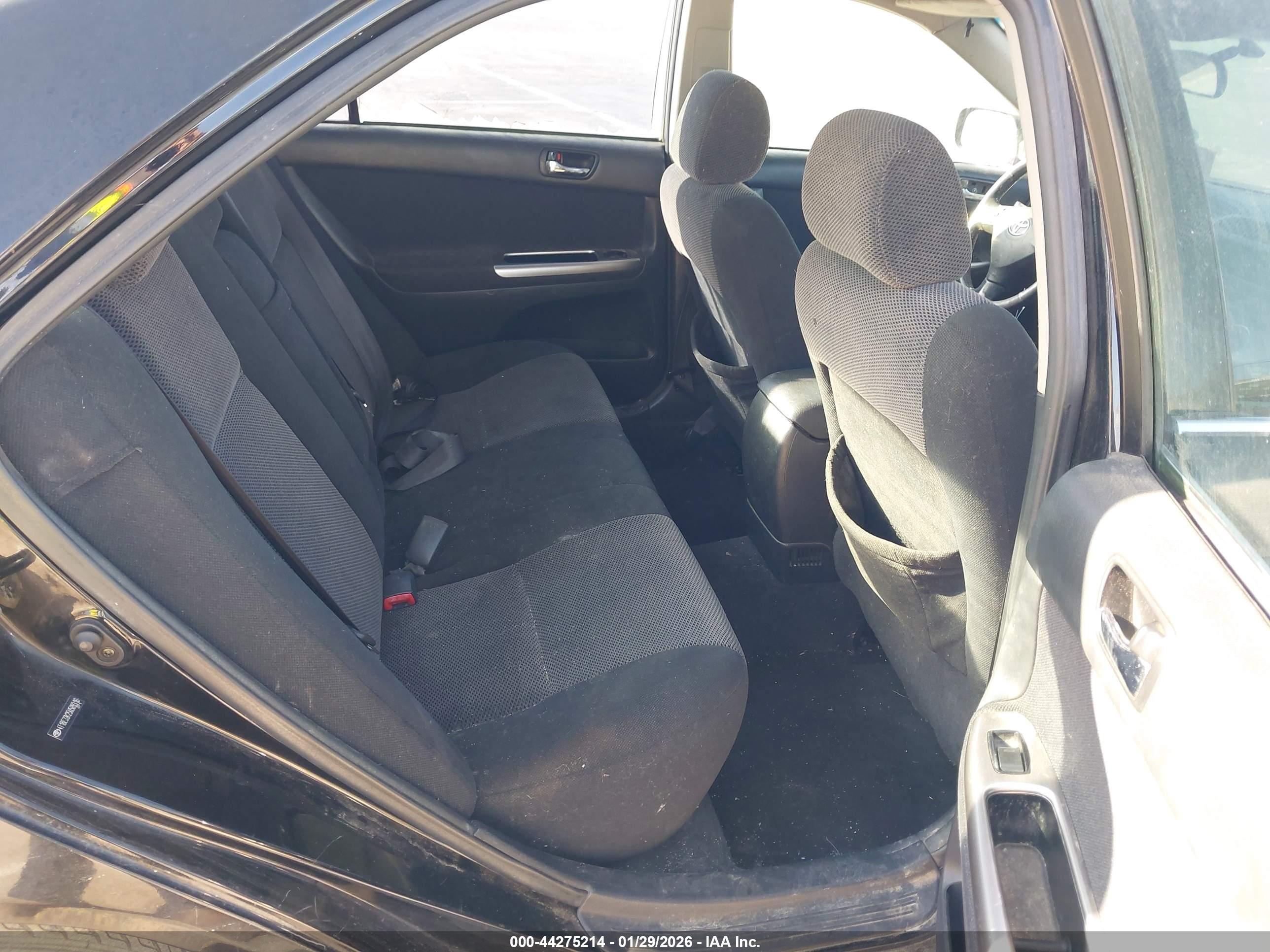 TOYOTA CAMRY image 8