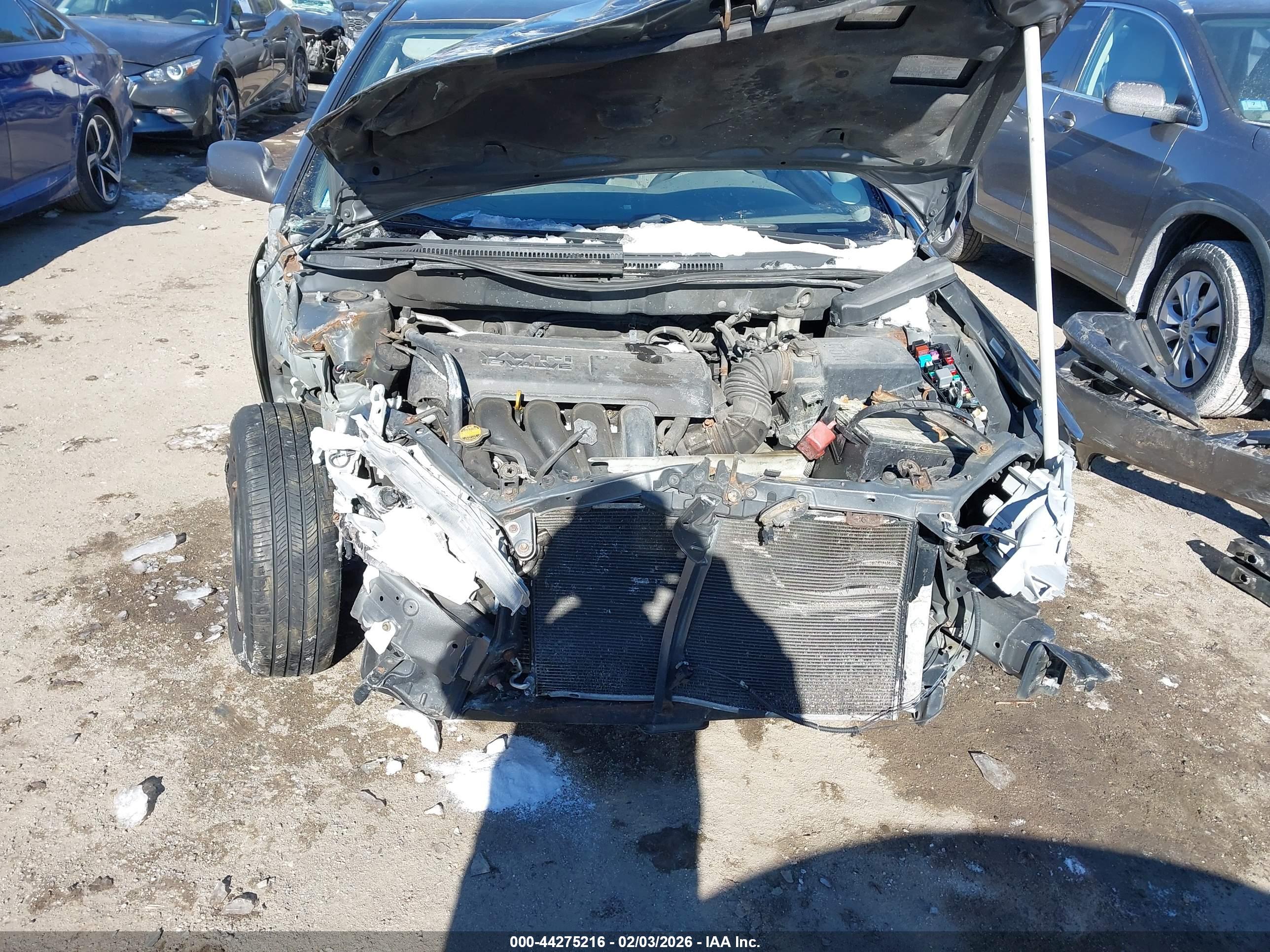TOYOTA COROLLA image 6