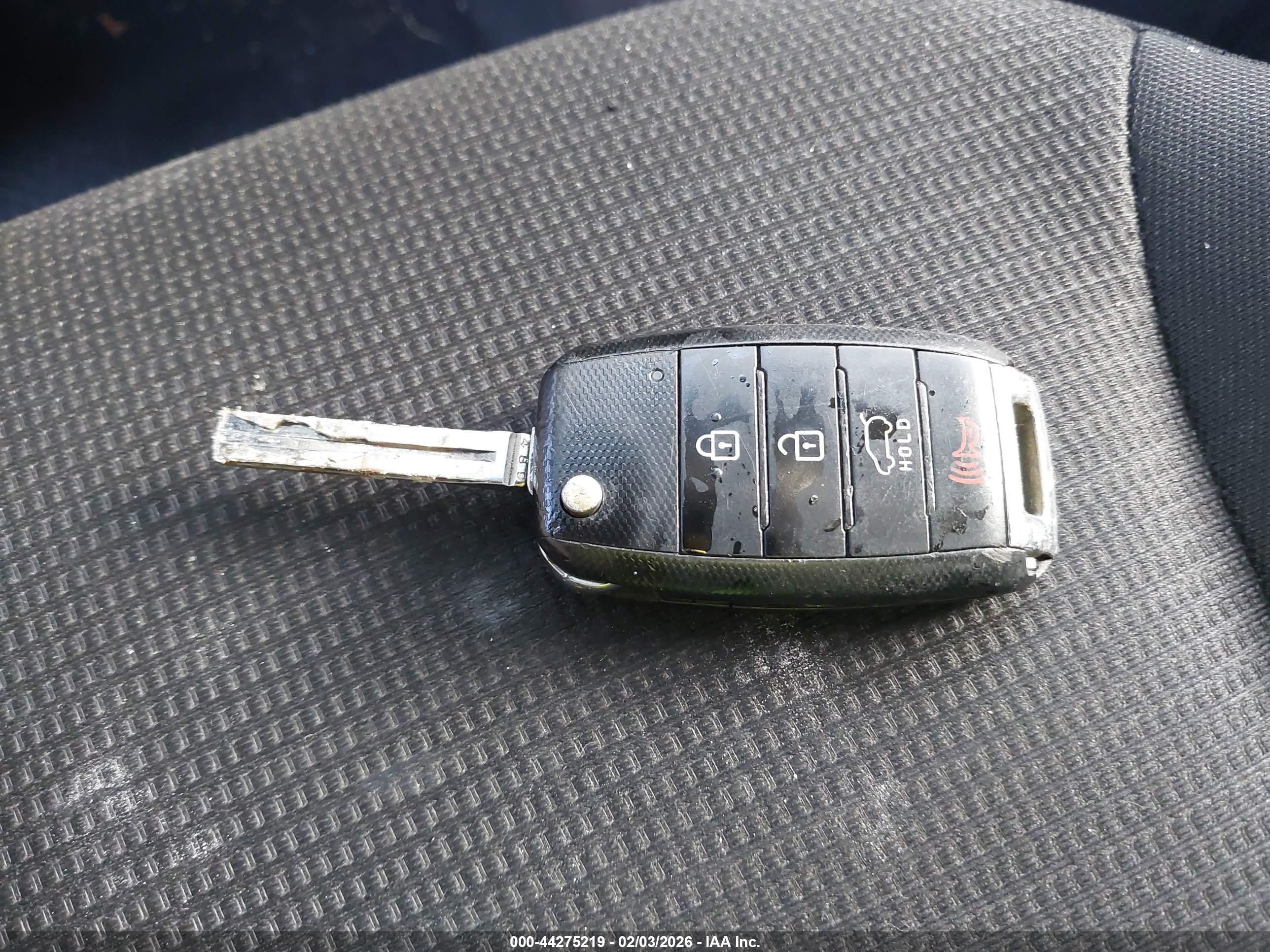 KIA SORENTO image 11