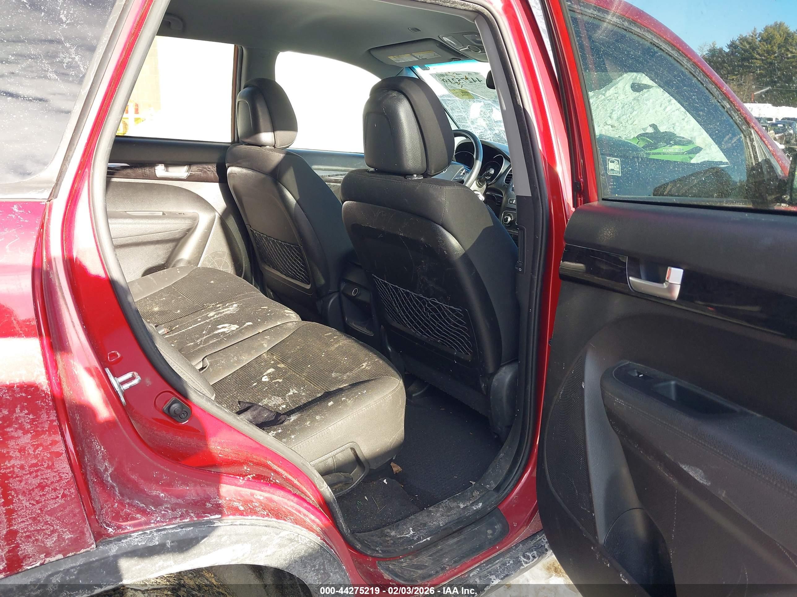 KIA SORENTO image 8