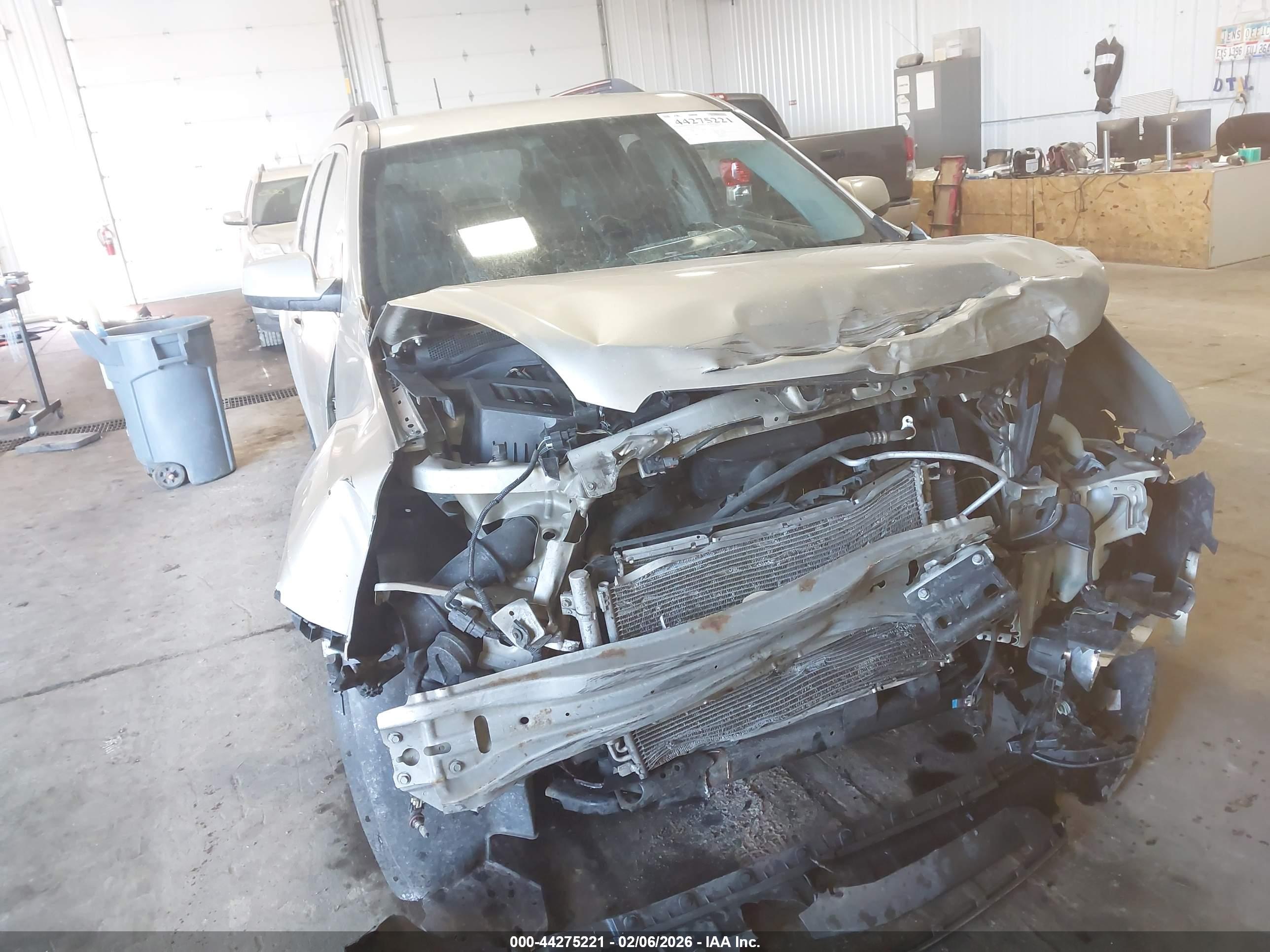 CHEVROLET EQUINOX image 6