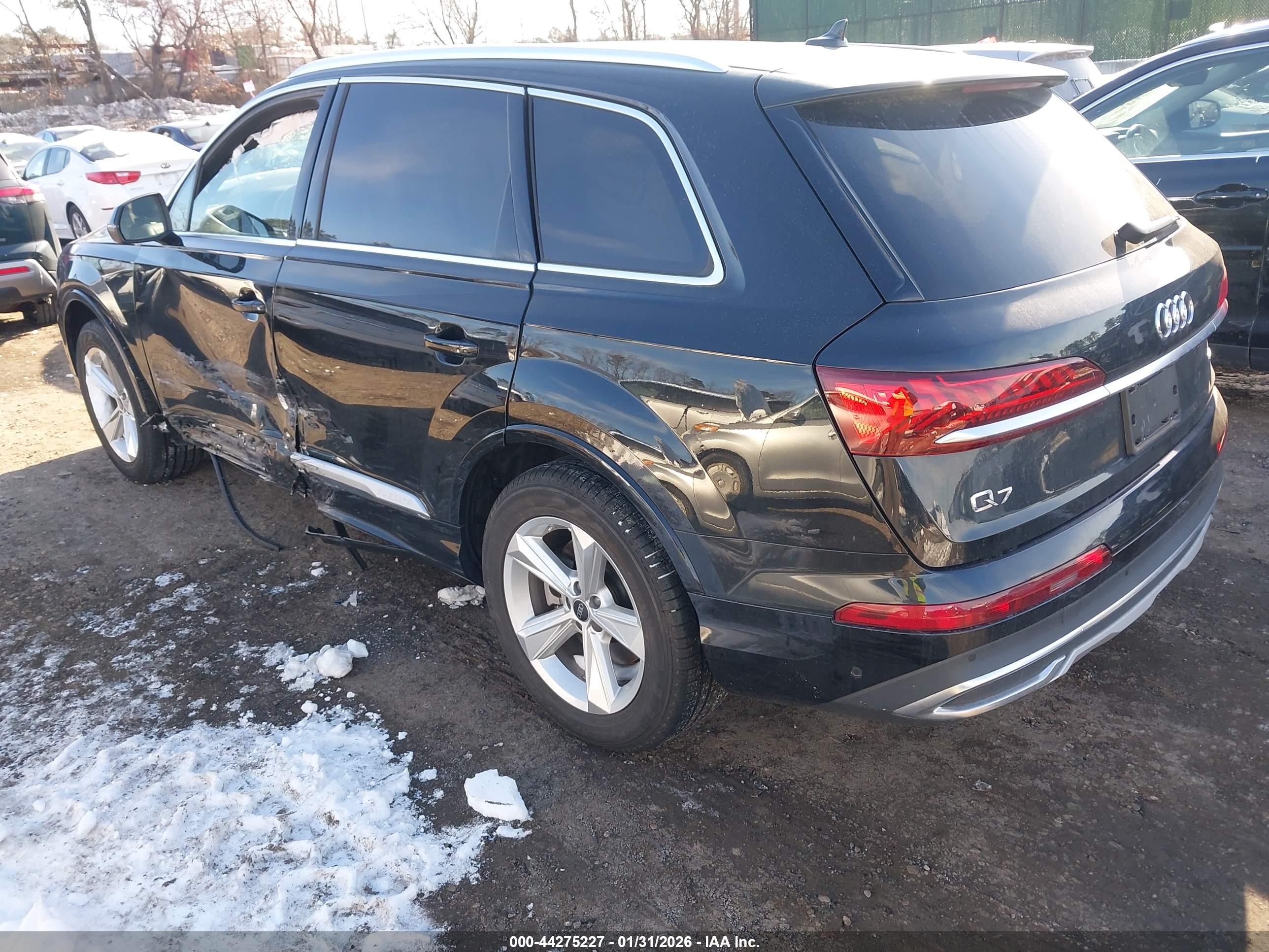 AUDI Q7 image 3