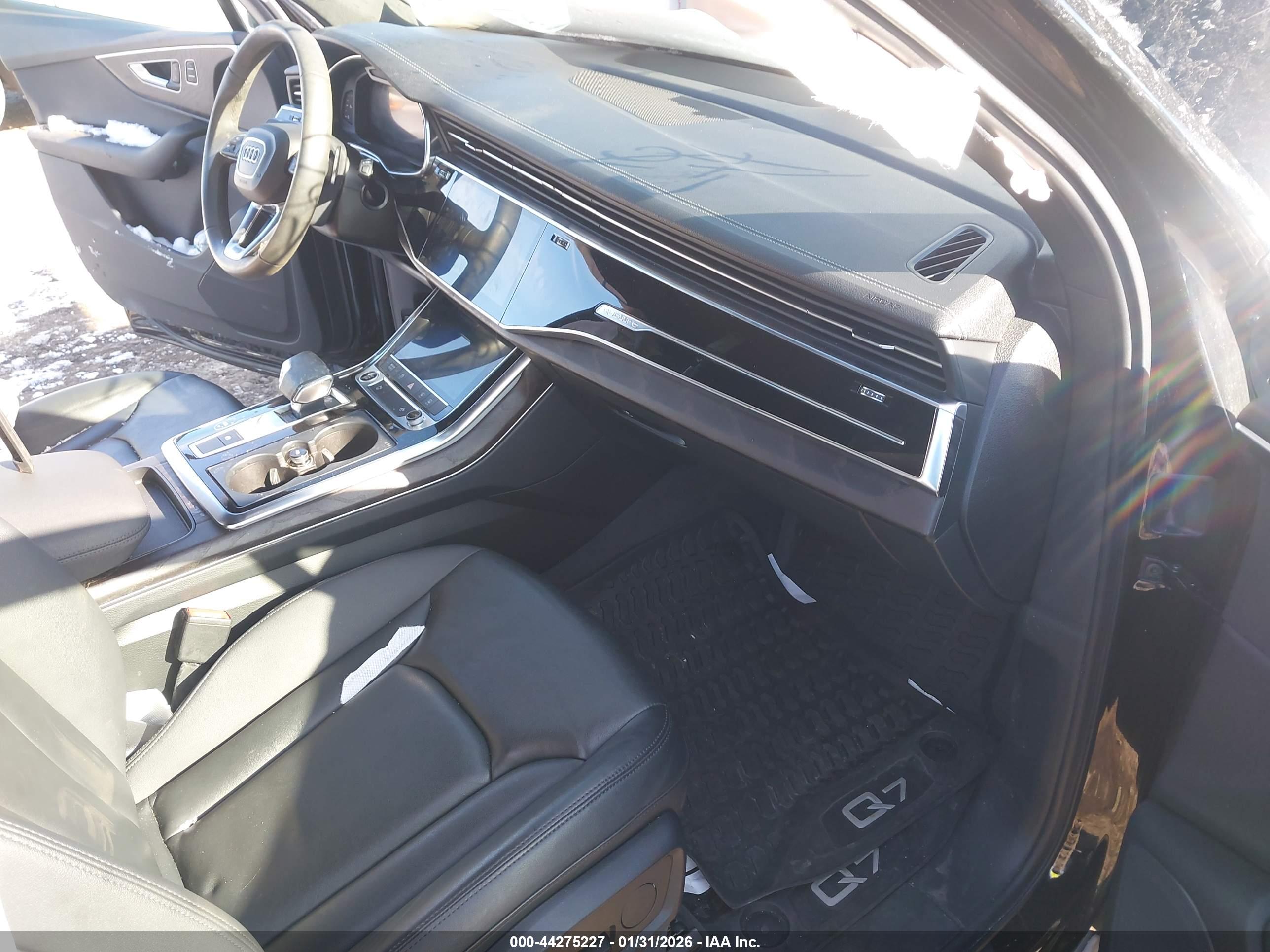 AUDI Q7 image 5