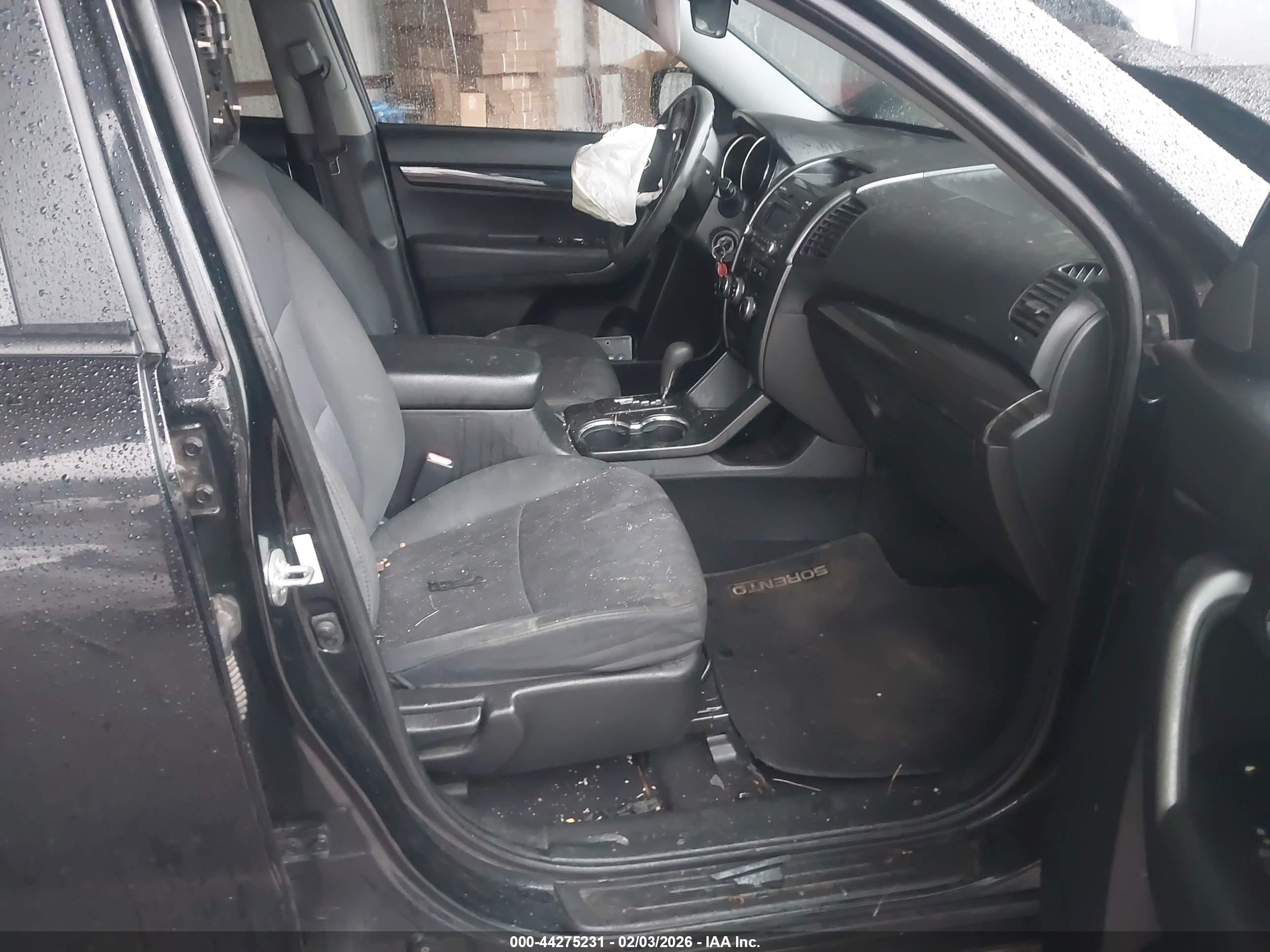 KIA SORENTO image 5