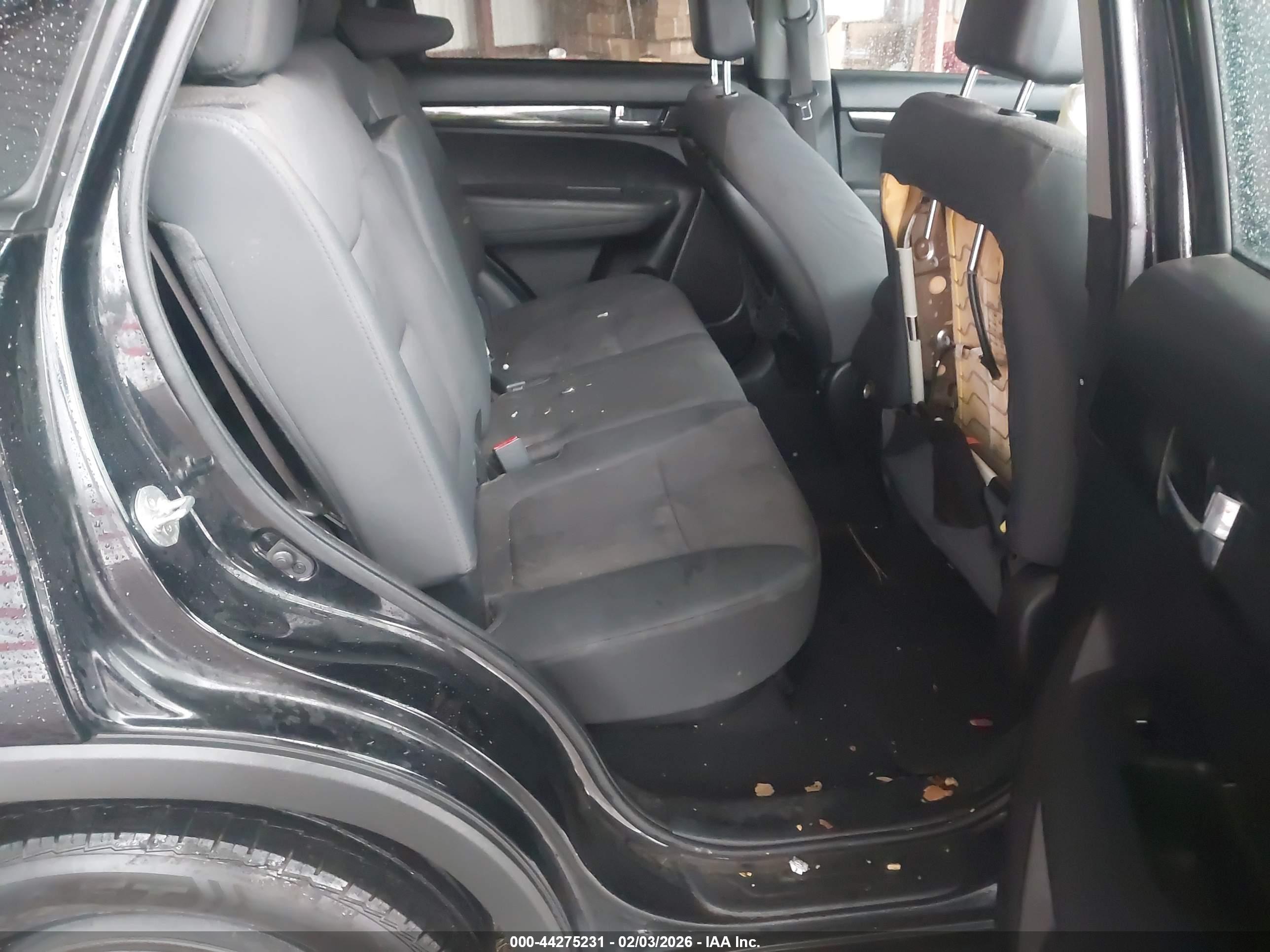 KIA SORENTO image 8
