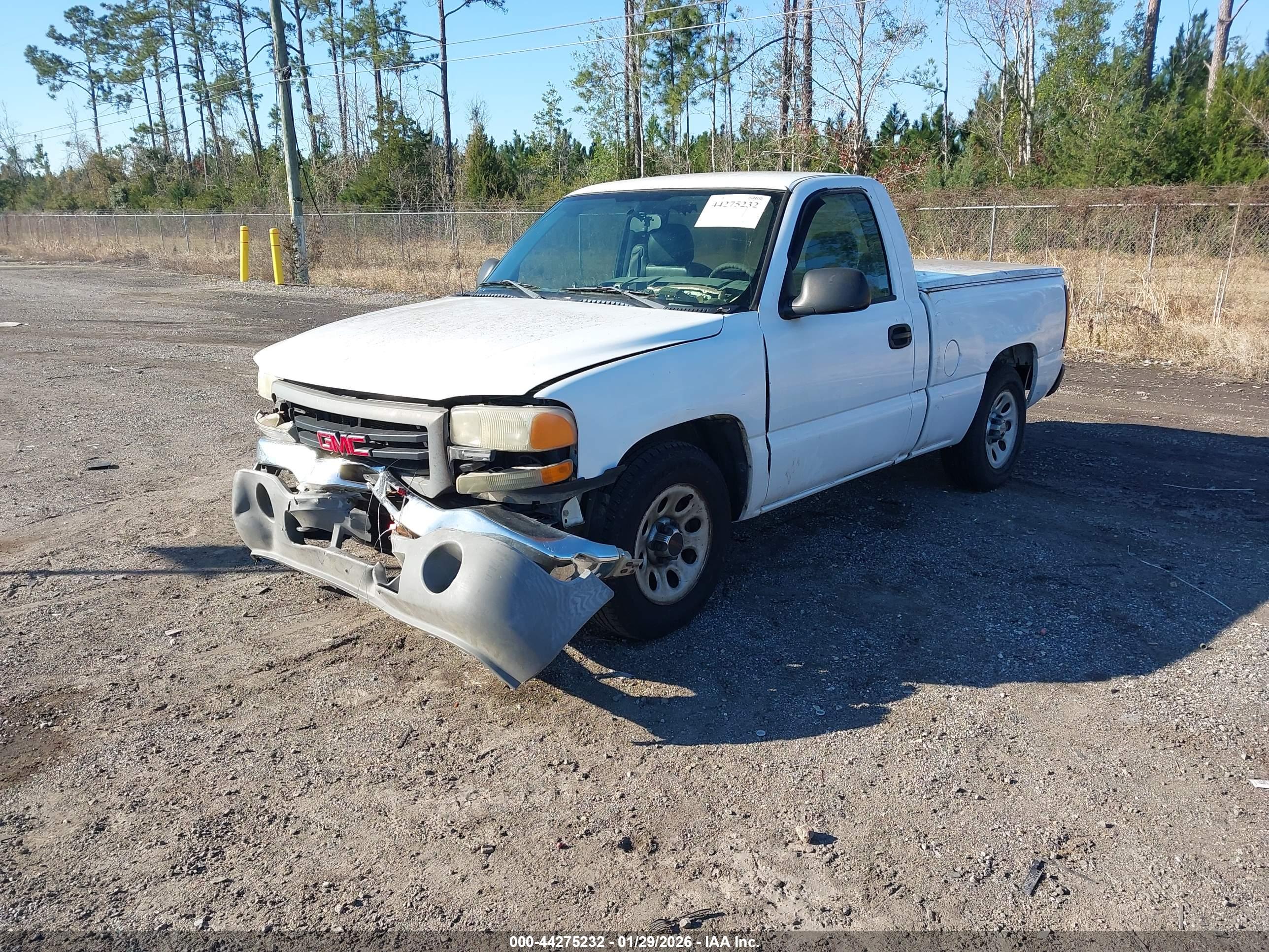 GMC SIERRA image 2