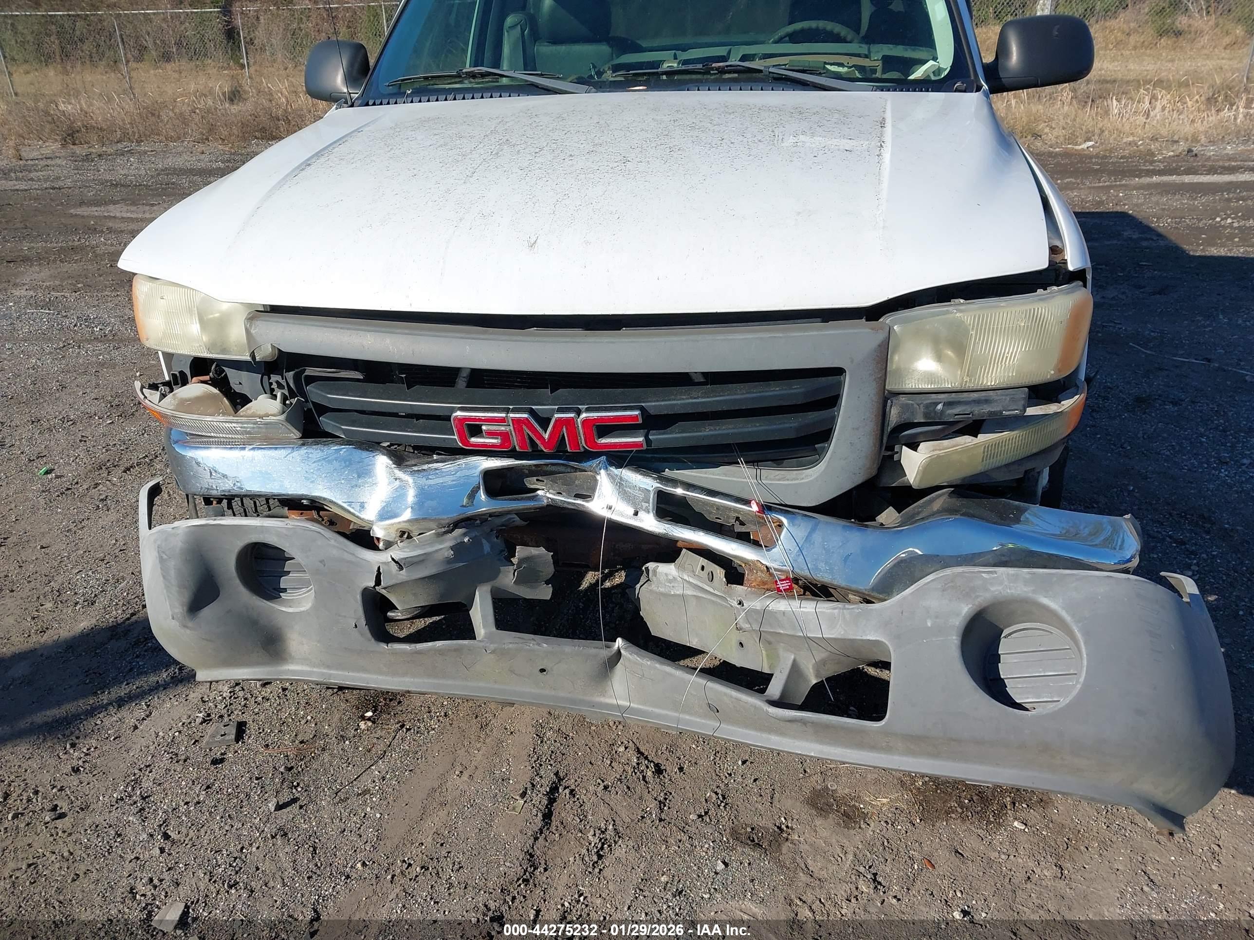GMC SIERRA image 6
