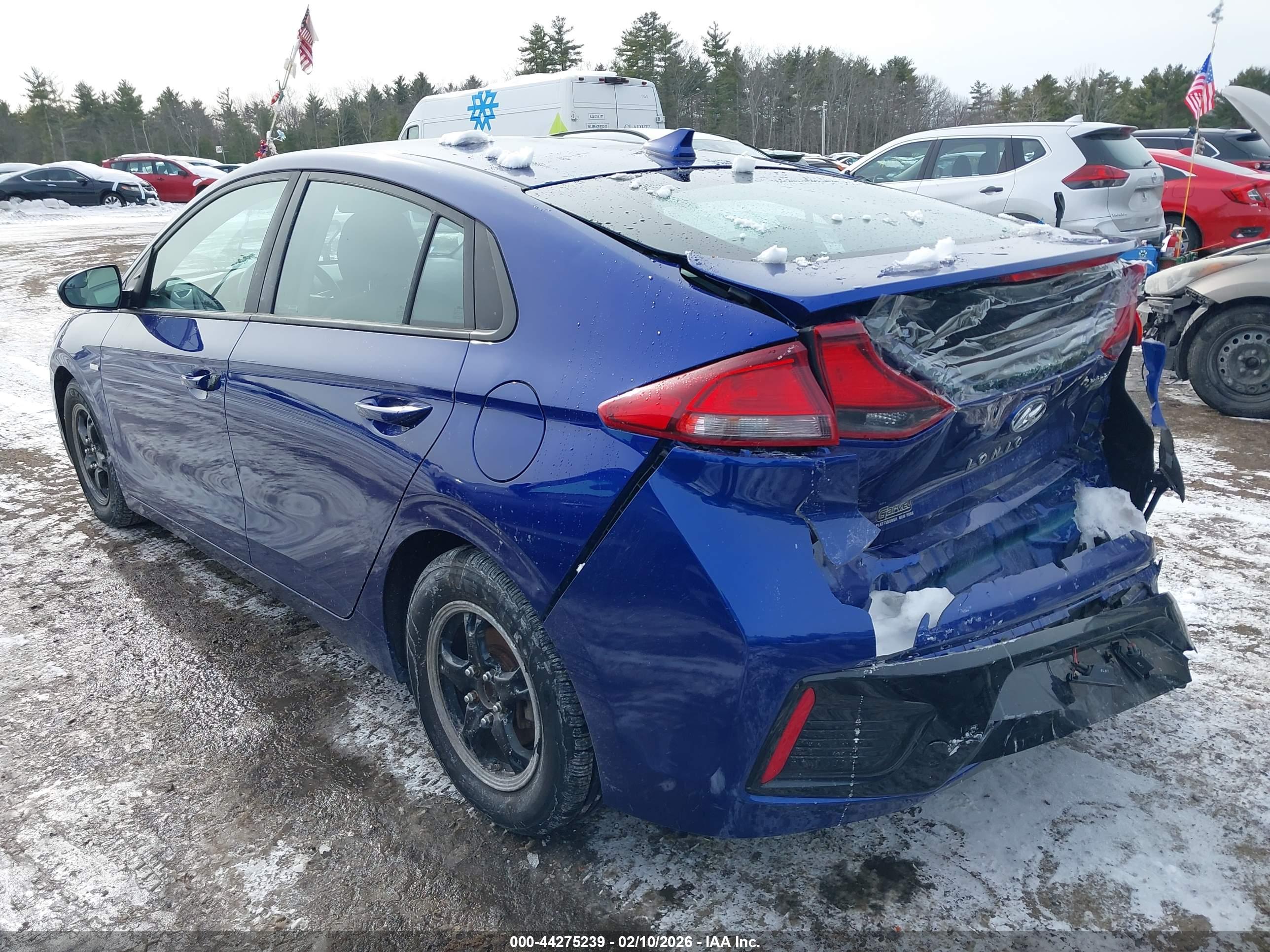 HYUNDAI IONIQ image 3