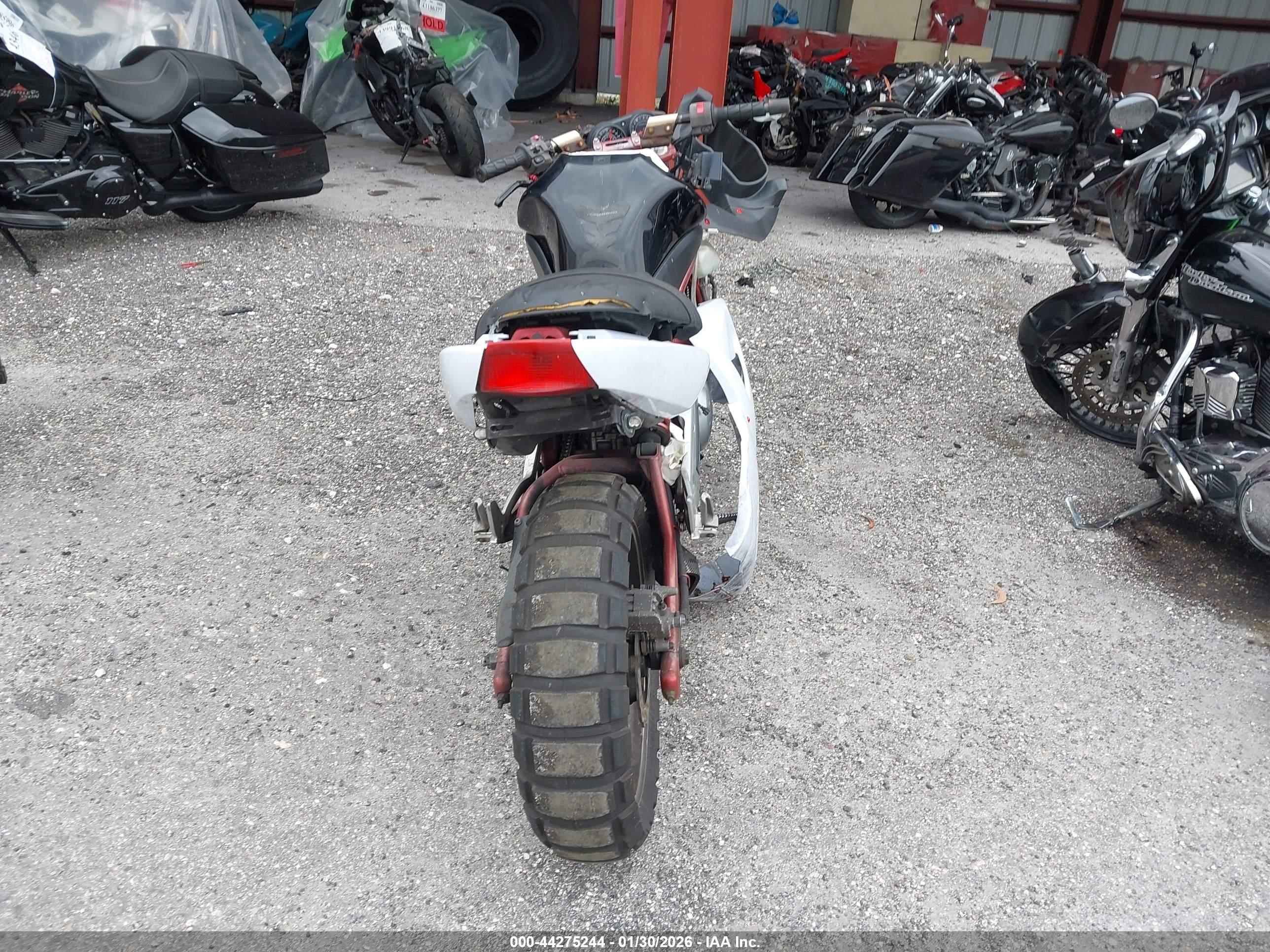 KAWASAKI EX650 image 6