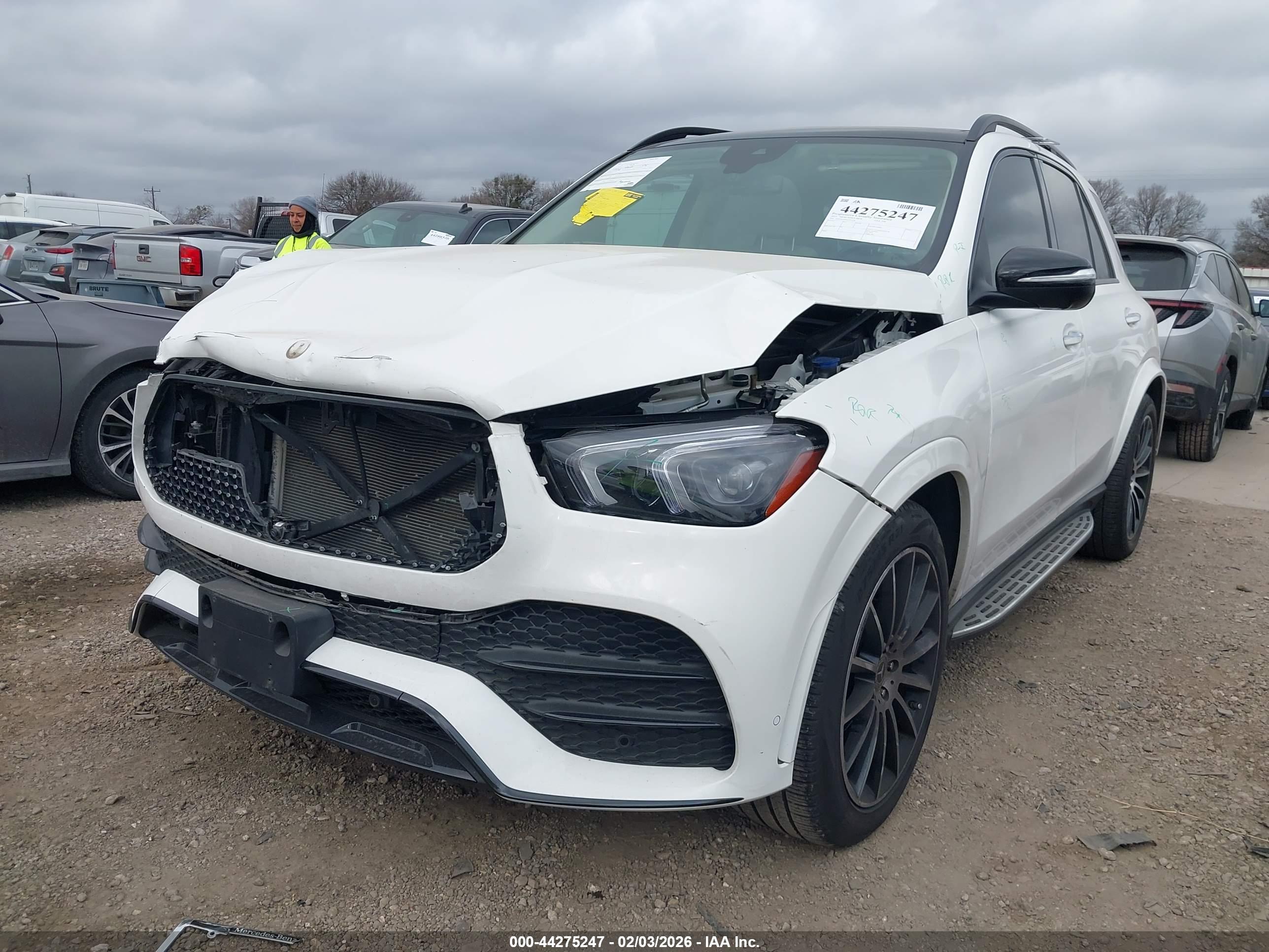 MERCEDES-BENZ GLE image 2