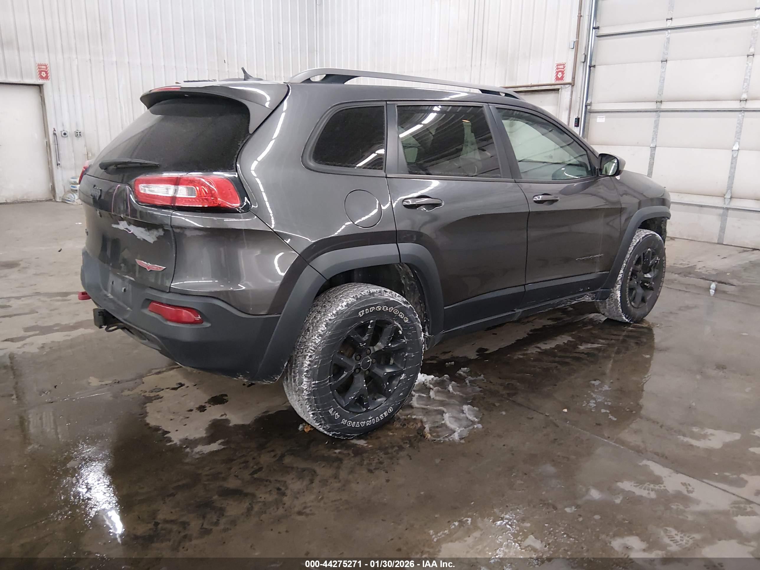 JEEP CHEROKEE image 4