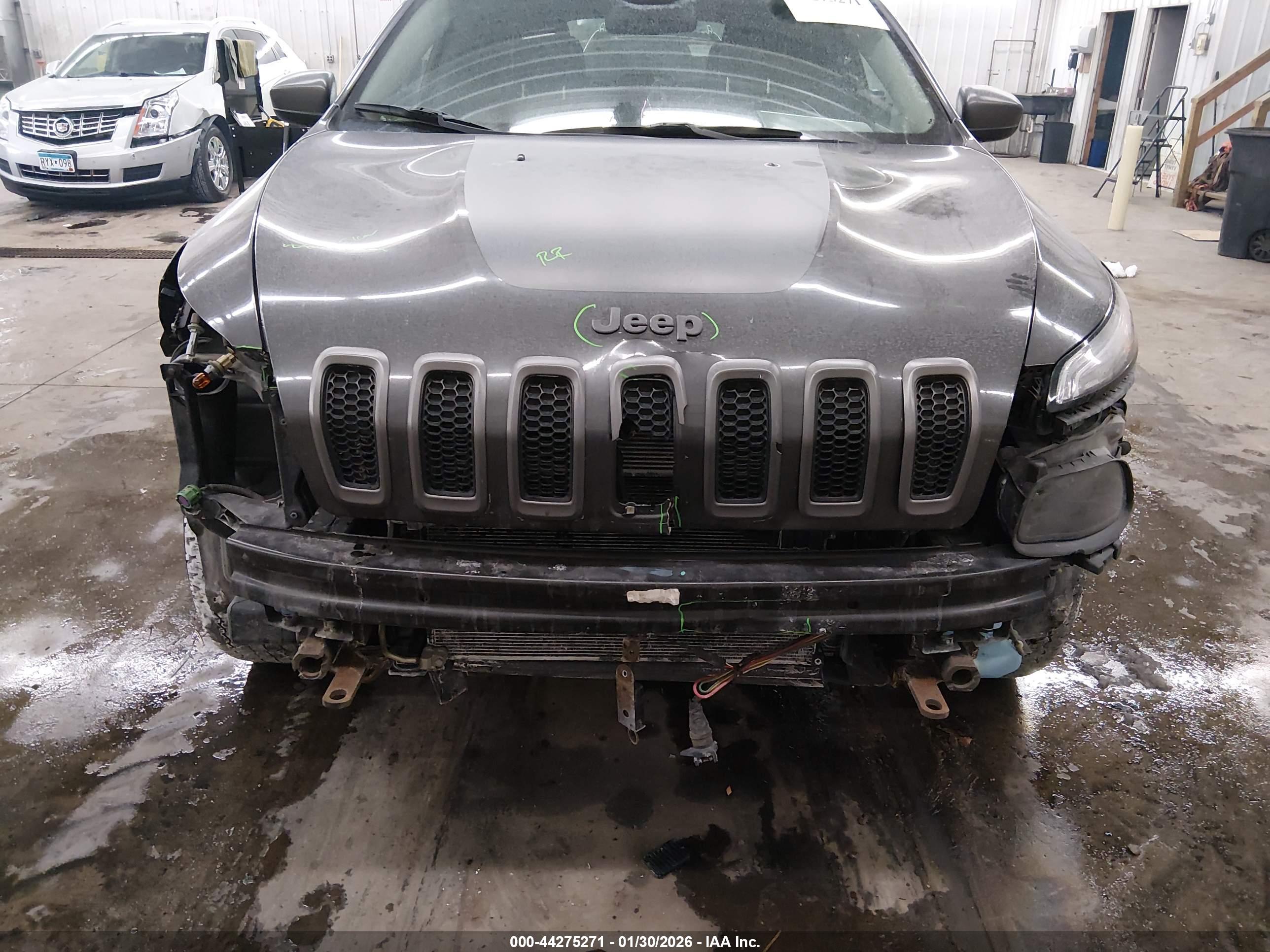 JEEP CHEROKEE image 6