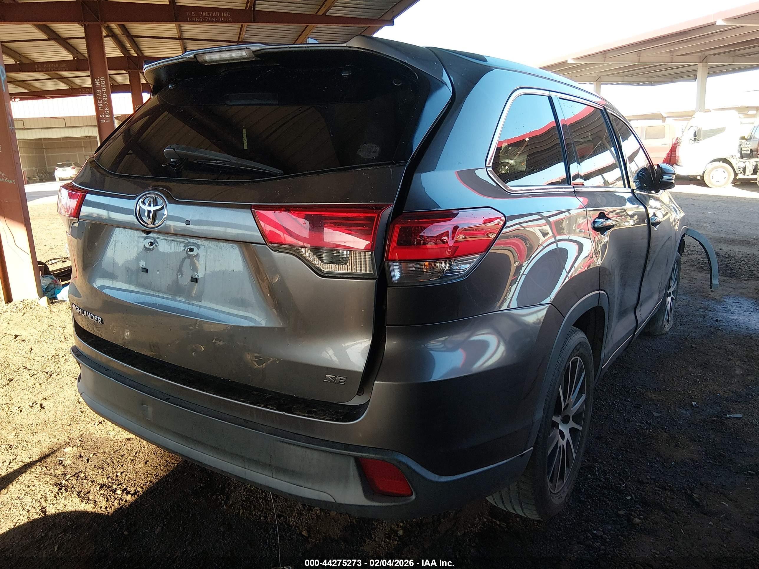 TOYOTA HIGHLANDER image 4