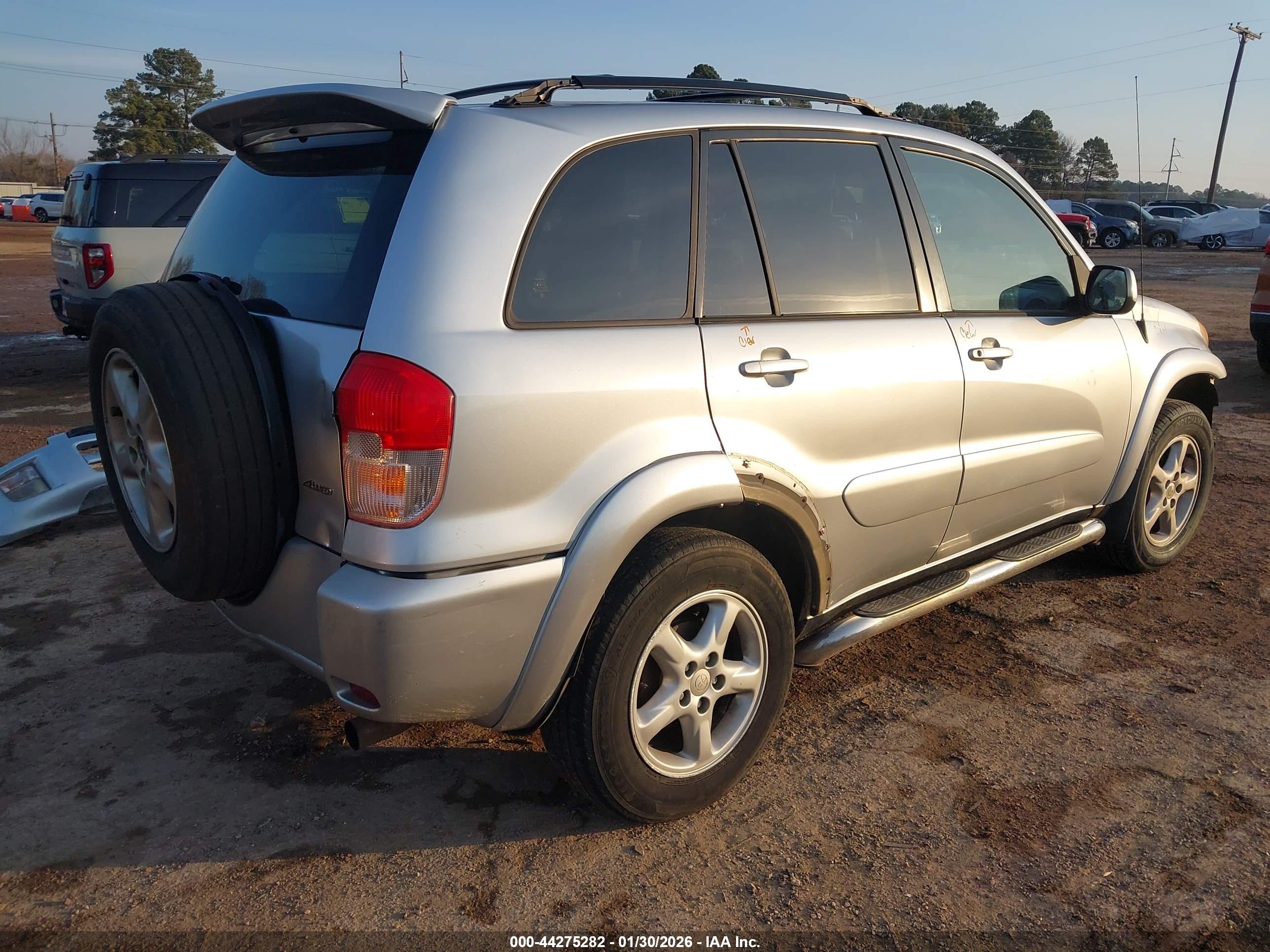 TOYOTA RAV4 image 4