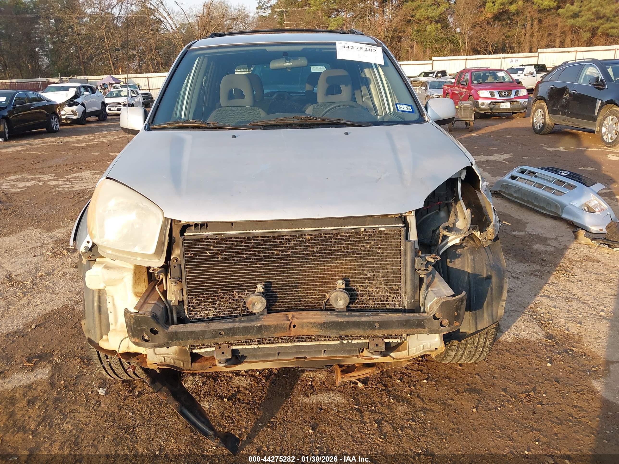 TOYOTA RAV4 image 6