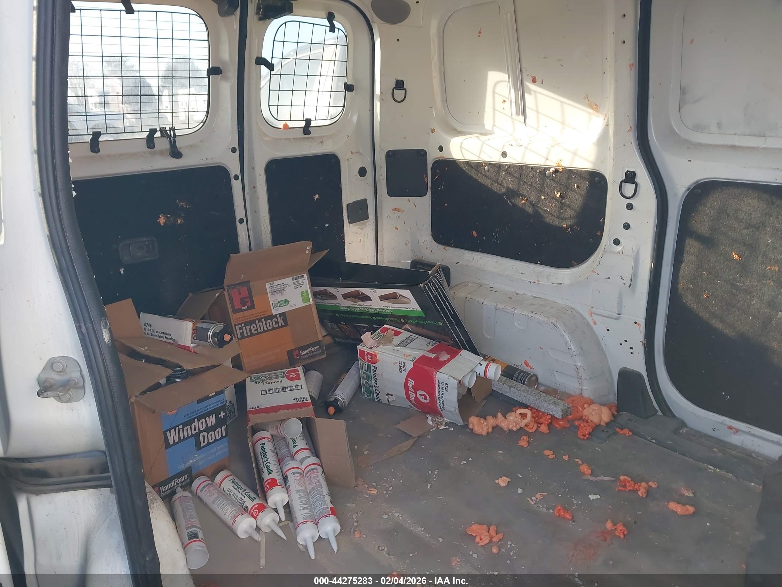 NISSAN NV200 image 8