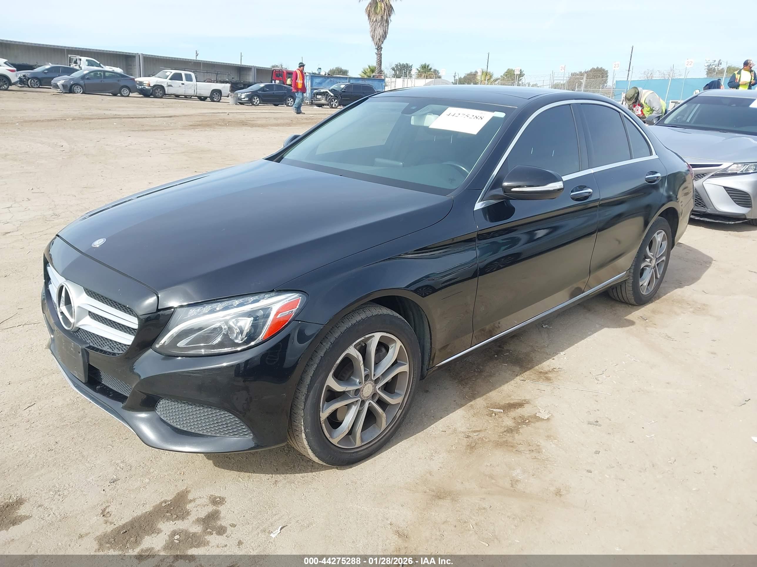 MERCEDES-BENZ C-CLASS image 2