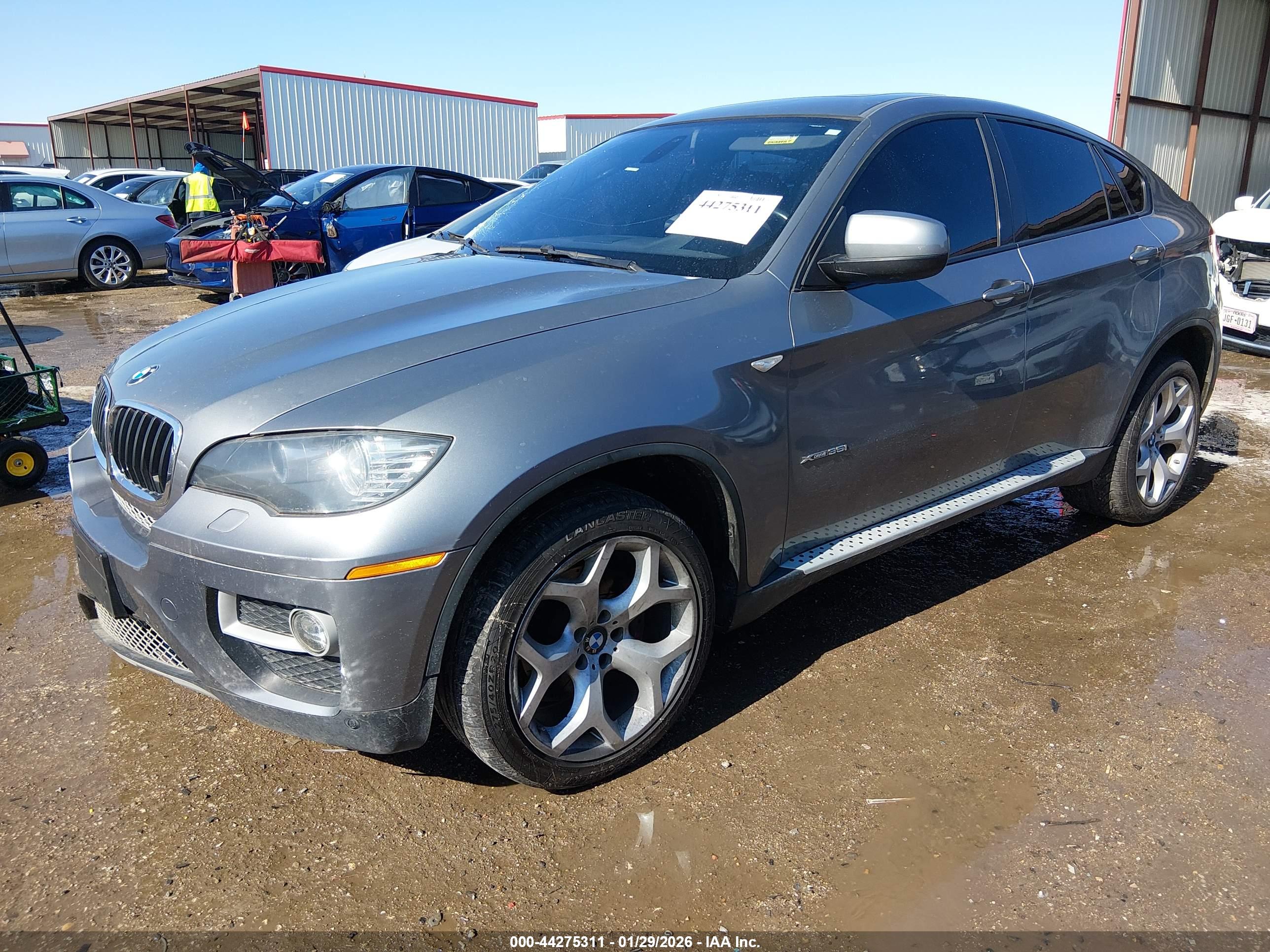 BMW X6 image 2