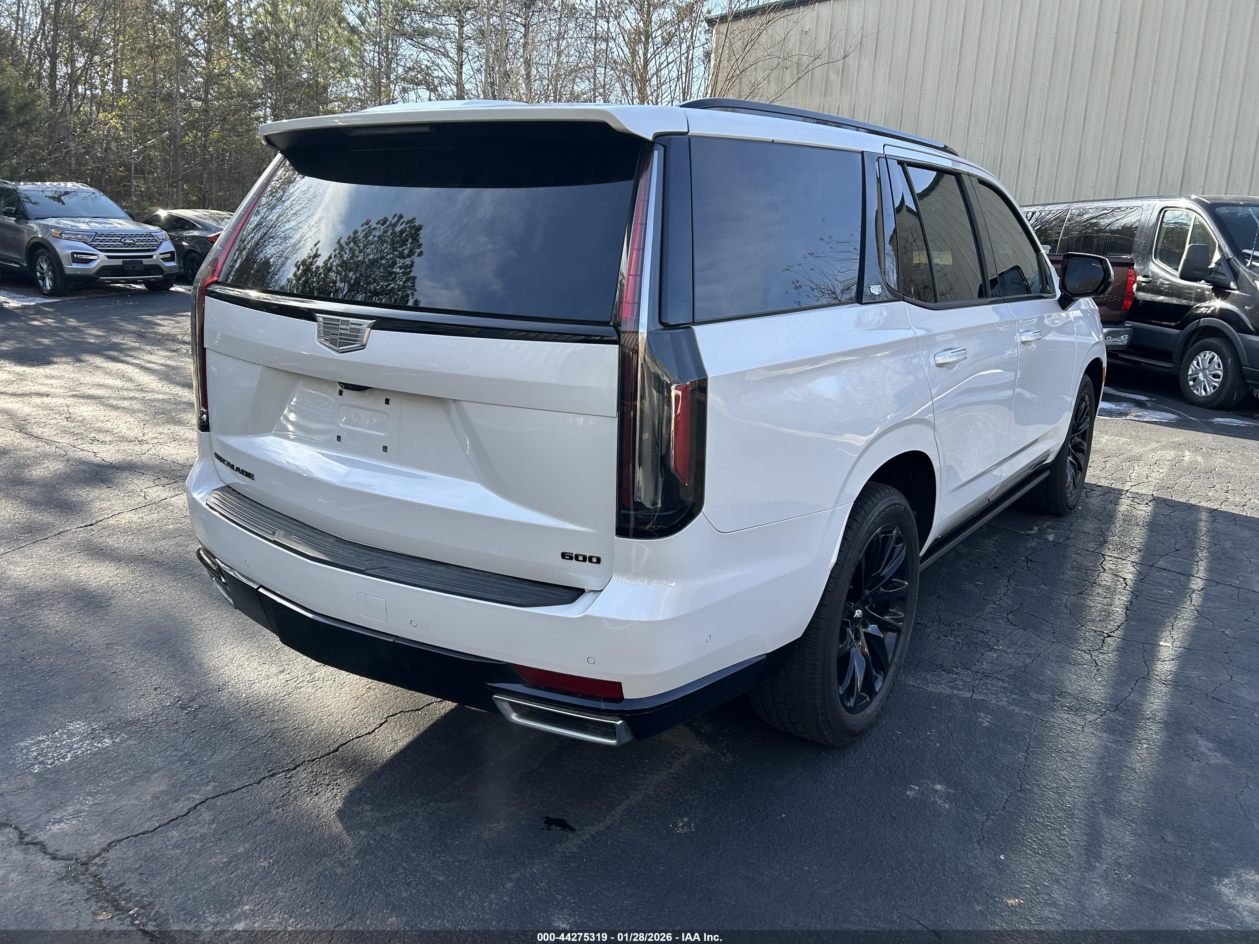 CADILLAC ESCALADE image 4
