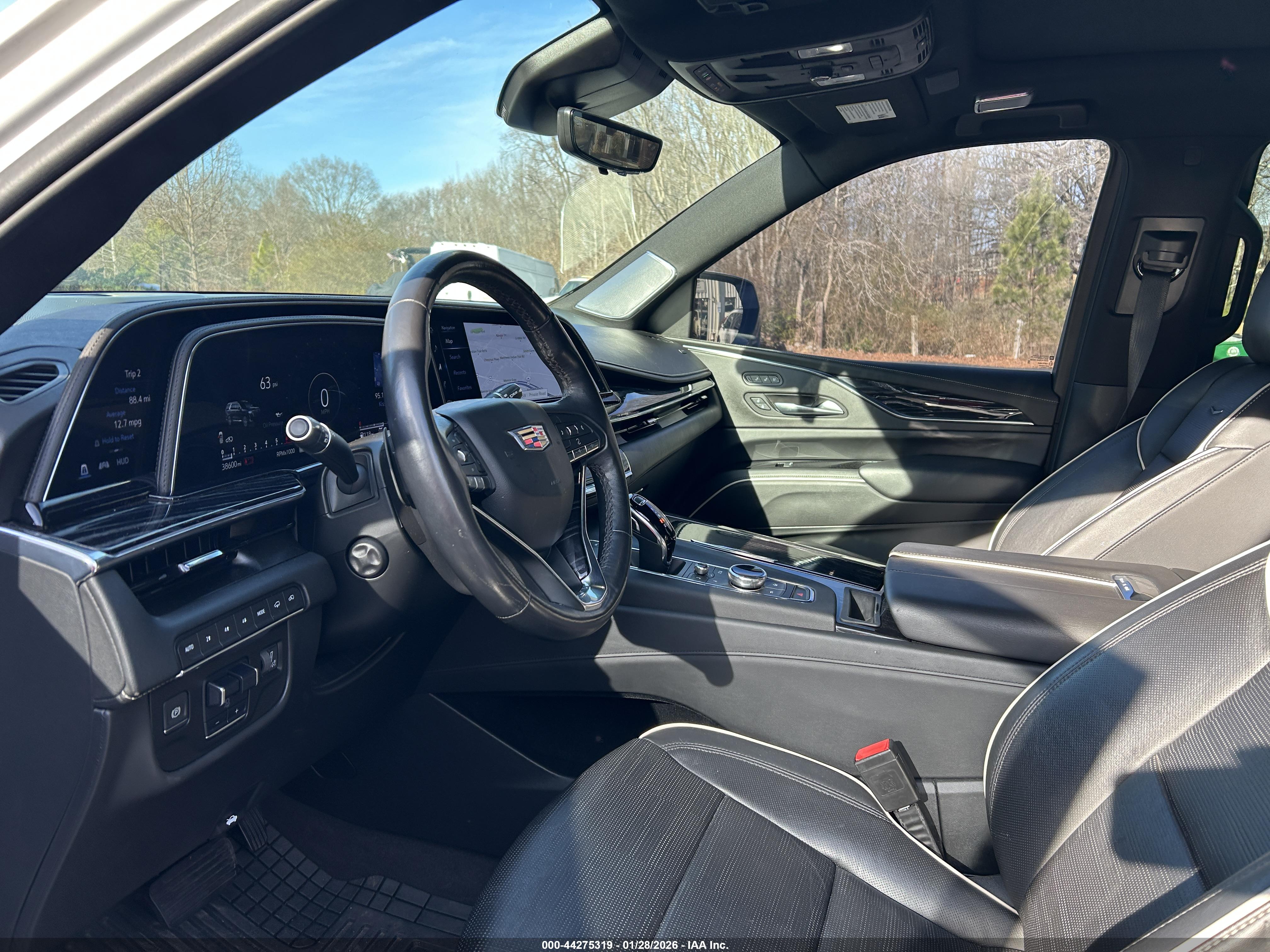 CADILLAC ESCALADE image 5