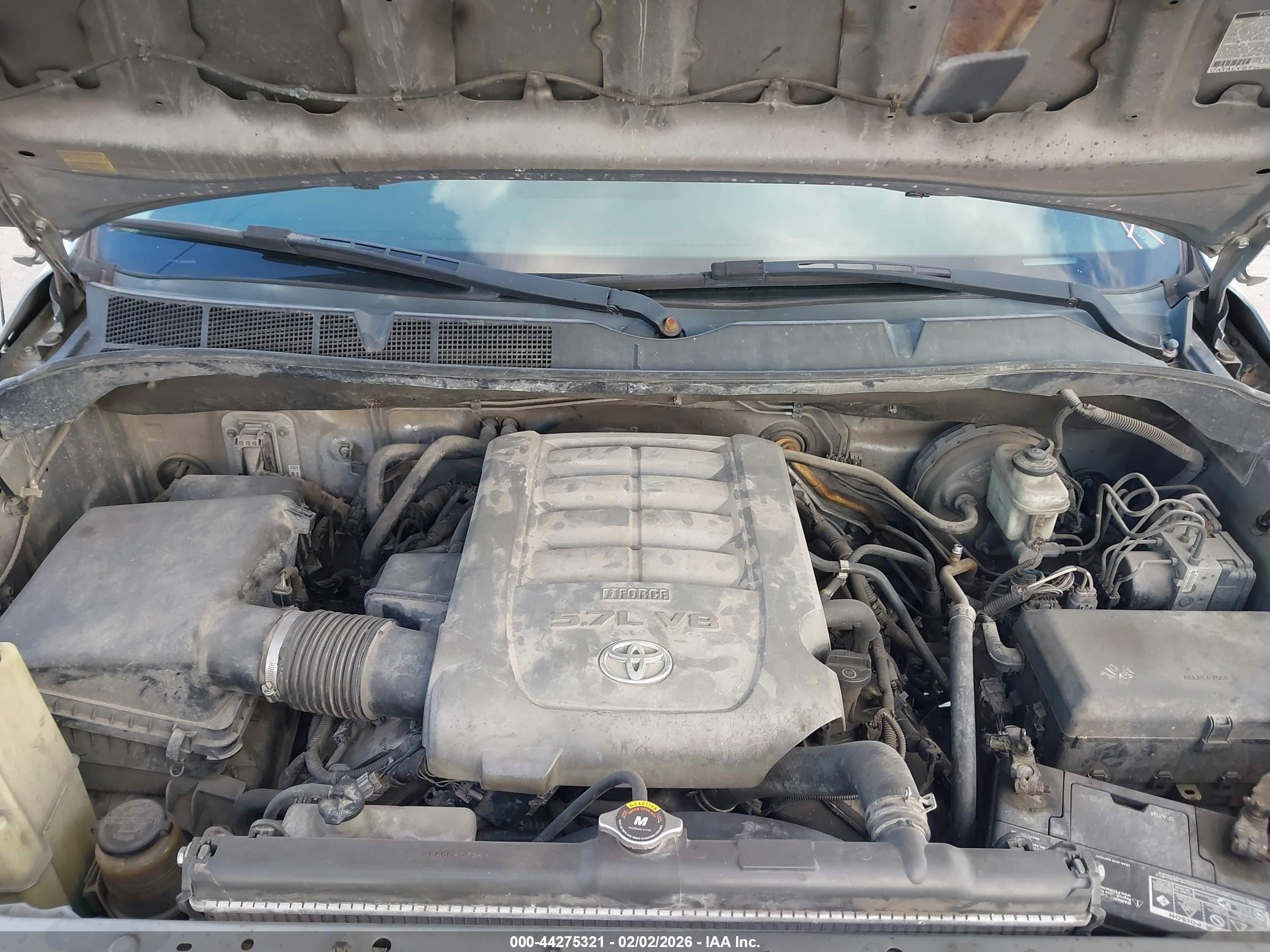 TOYOTA TUNDRA image 10