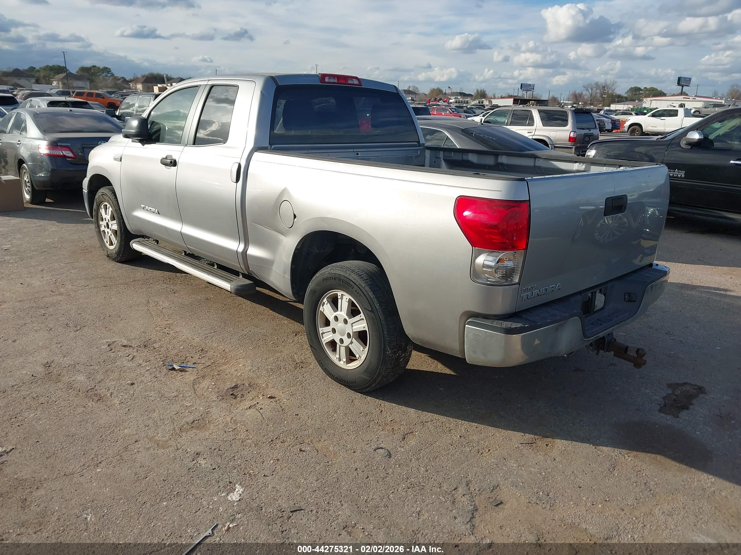 TOYOTA TUNDRA image 3