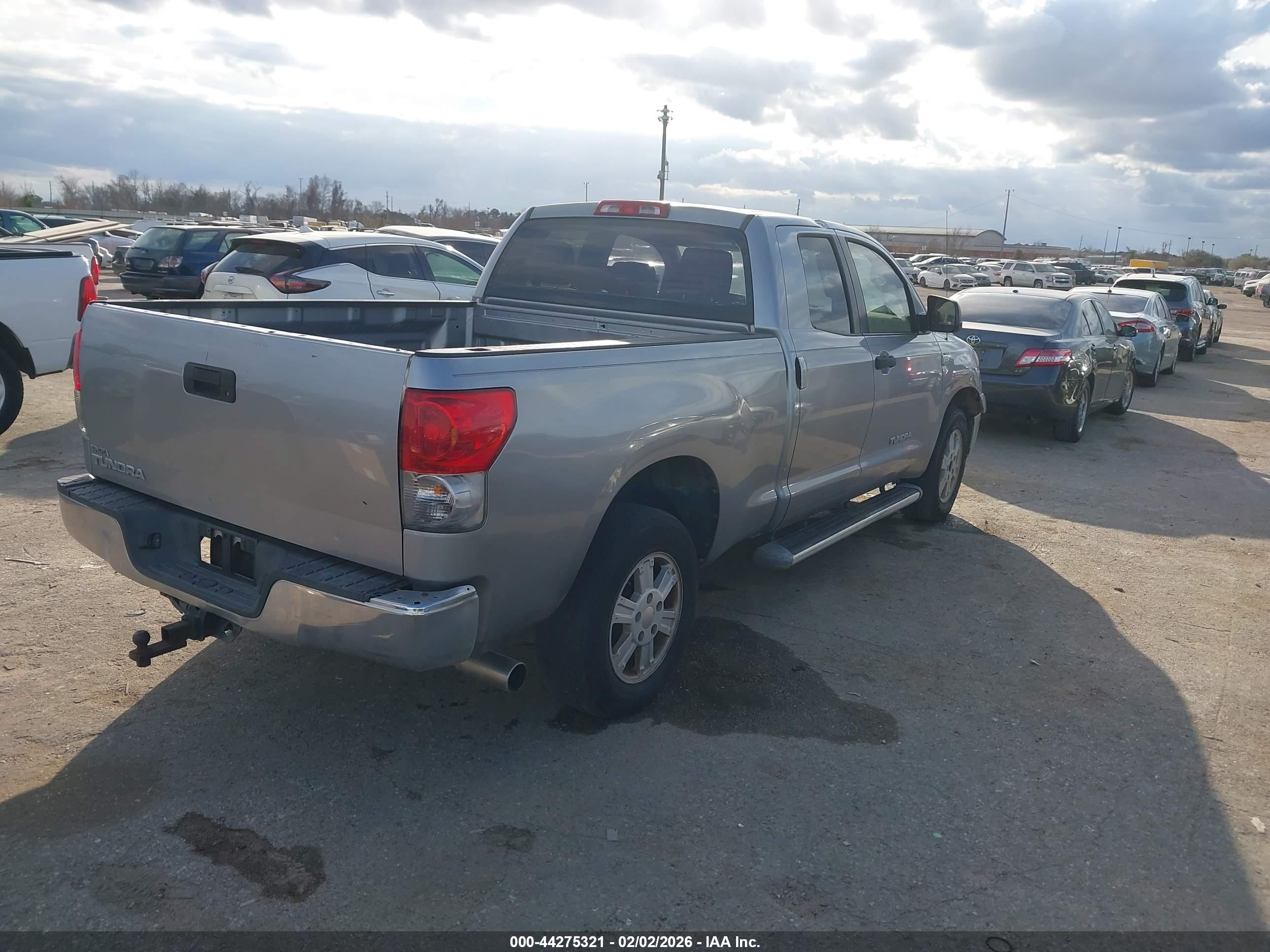 TOYOTA TUNDRA image 4