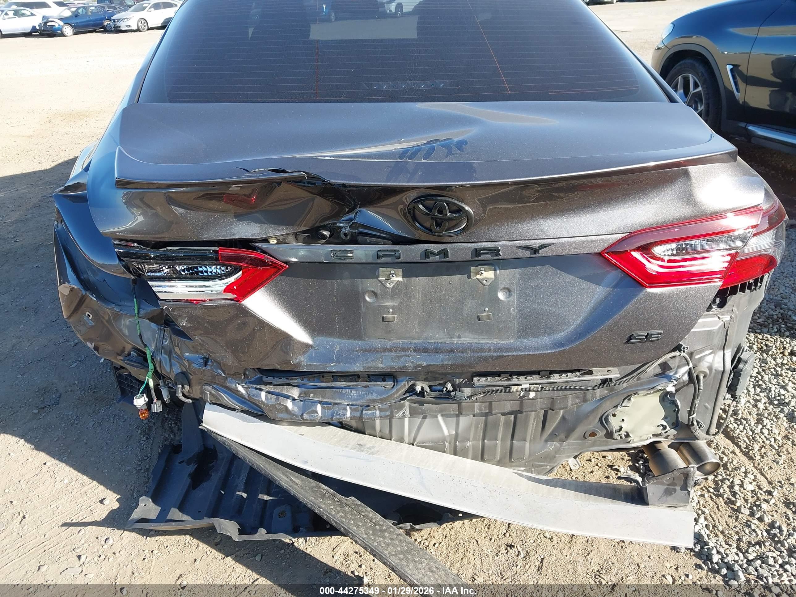 TOYOTA CAMRY image 6