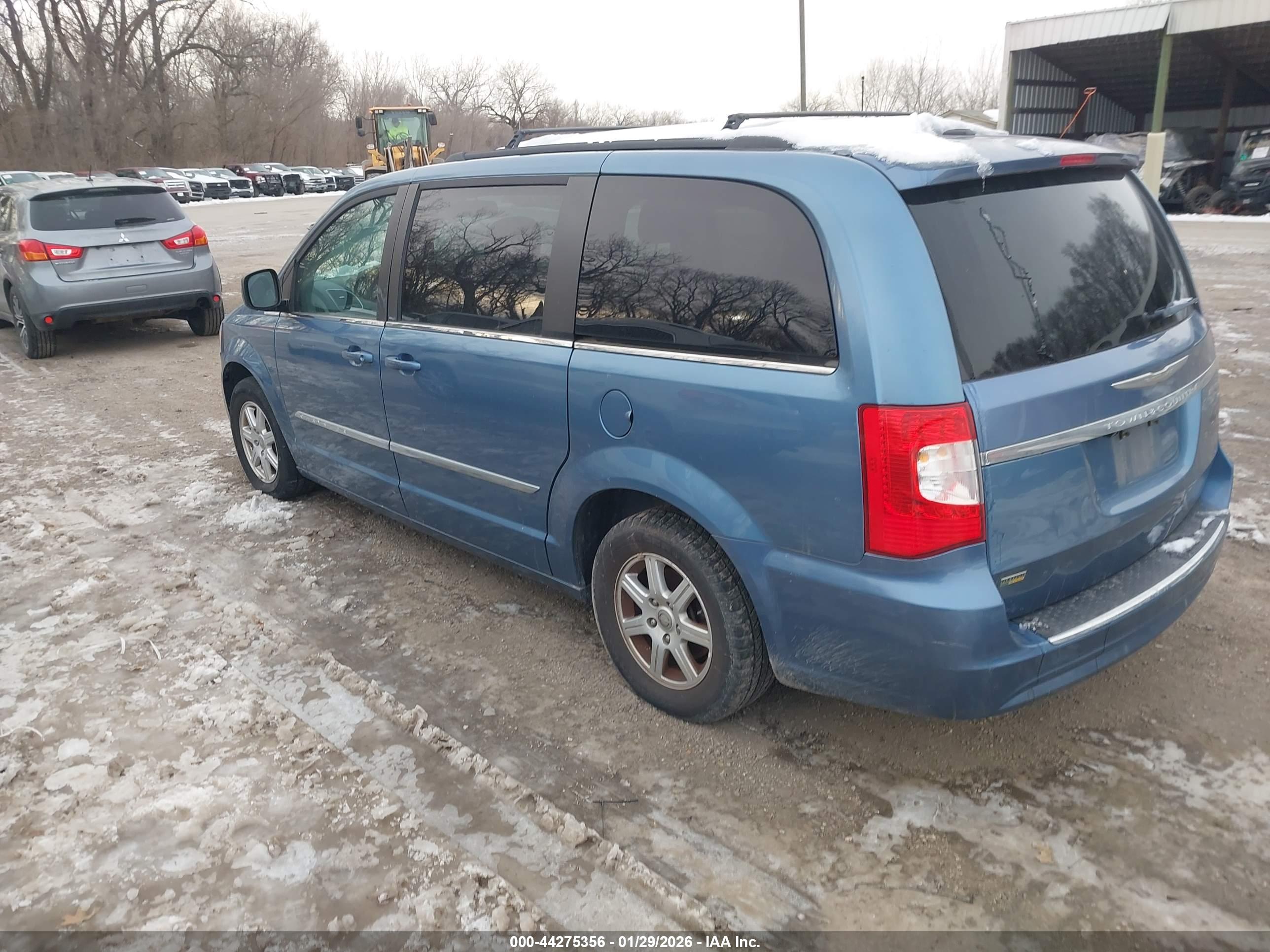 CHRYSLER TOWN image 3