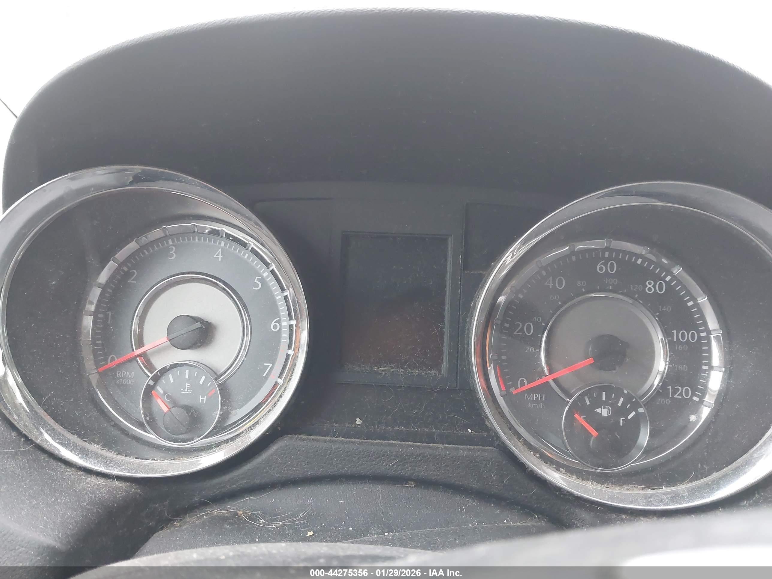 CHRYSLER TOWN image 7