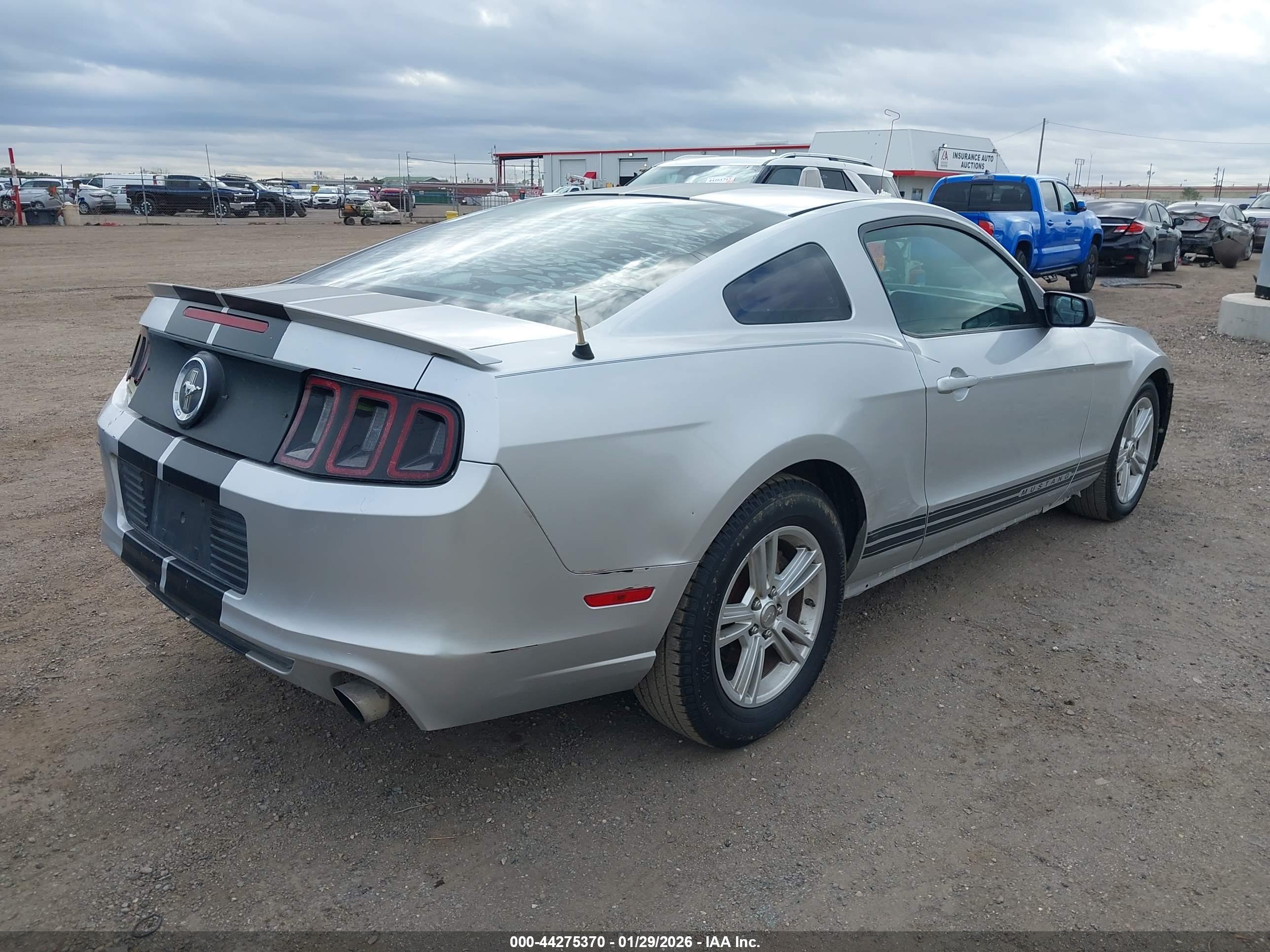 FORD MUSTANG image 4