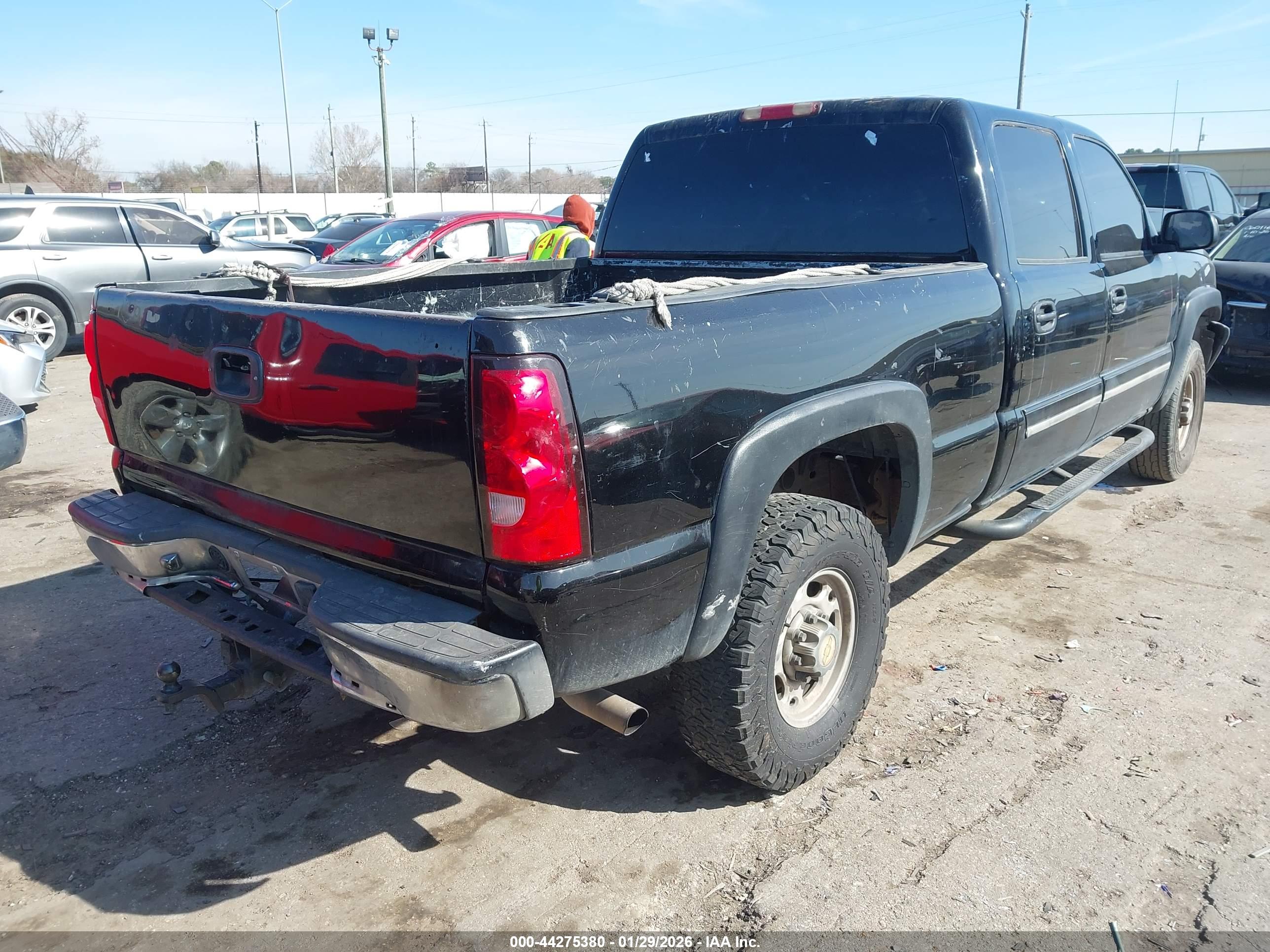 CHEVROLET SILVERADO image 4