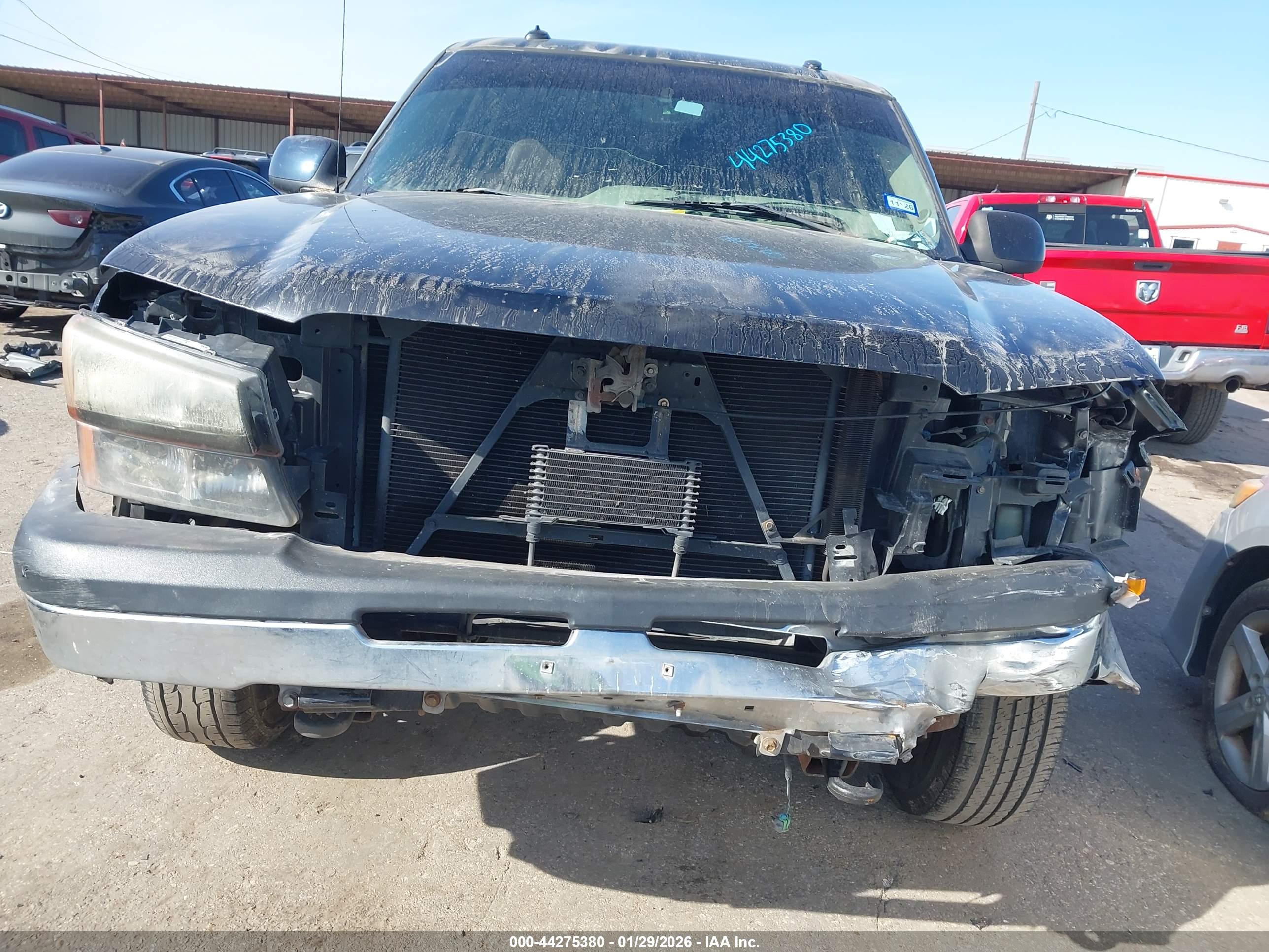 CHEVROLET SILVERADO image 6