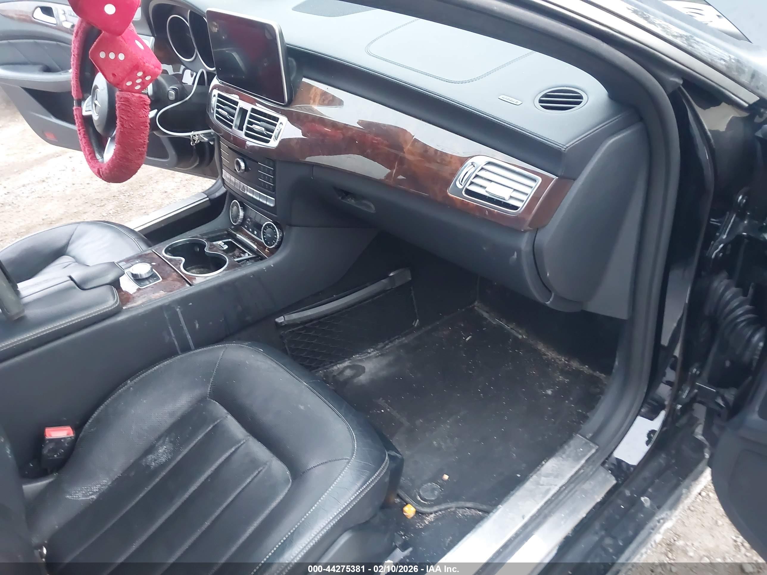 MERCEDES-BENZ CLS image 5