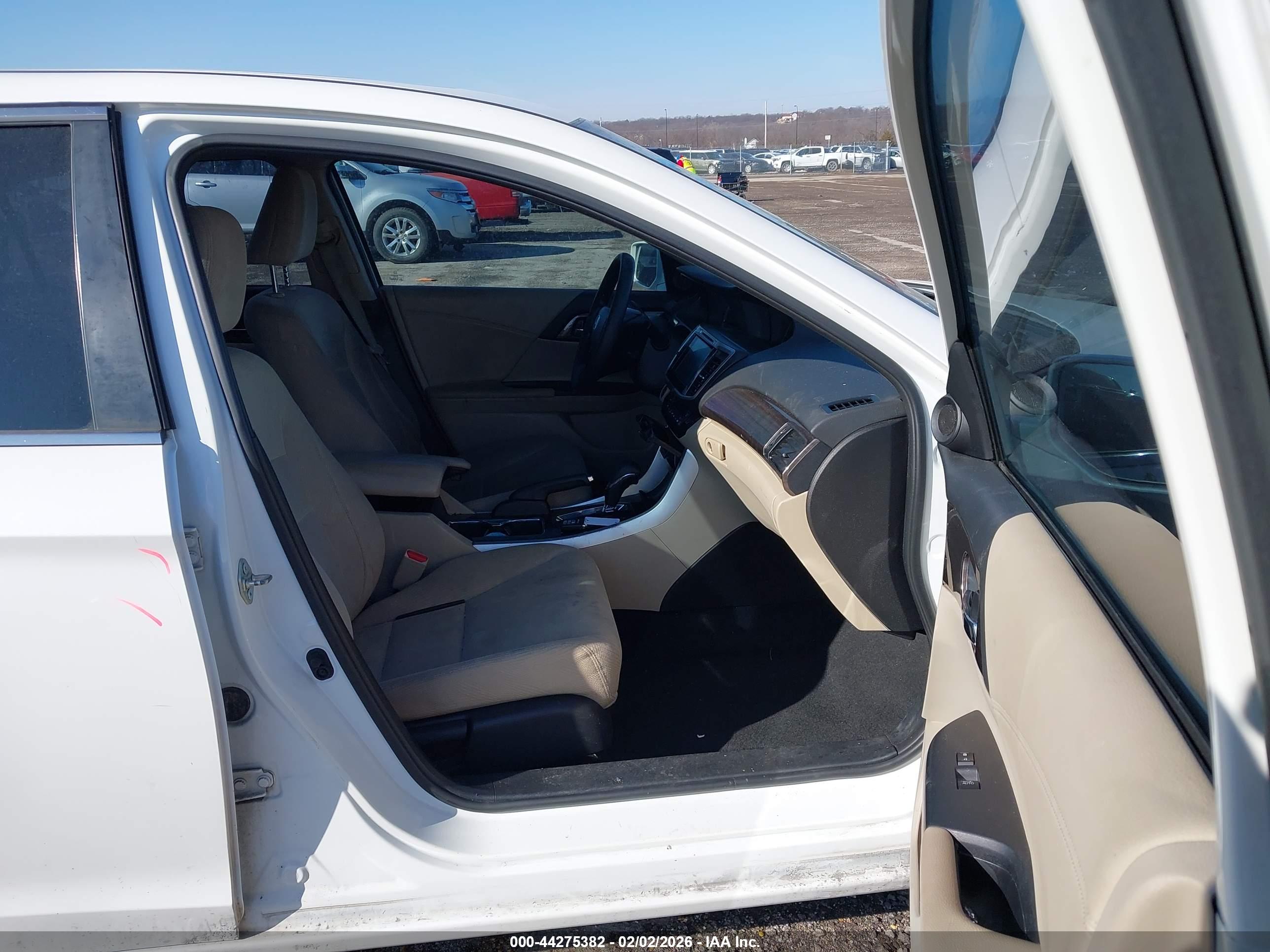 HONDA ACCORD image 5