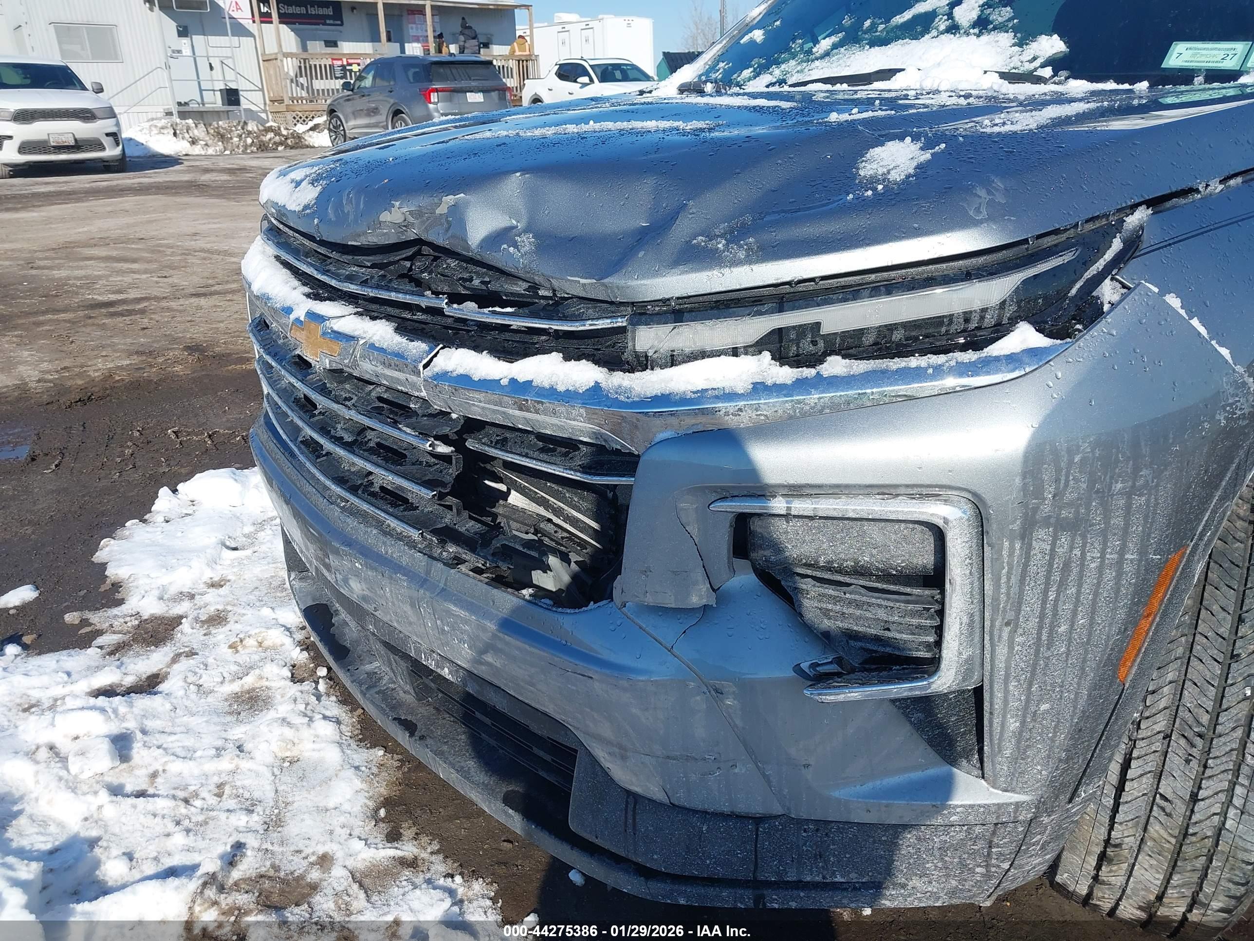 CHEVROLET TRAVERSE image 6