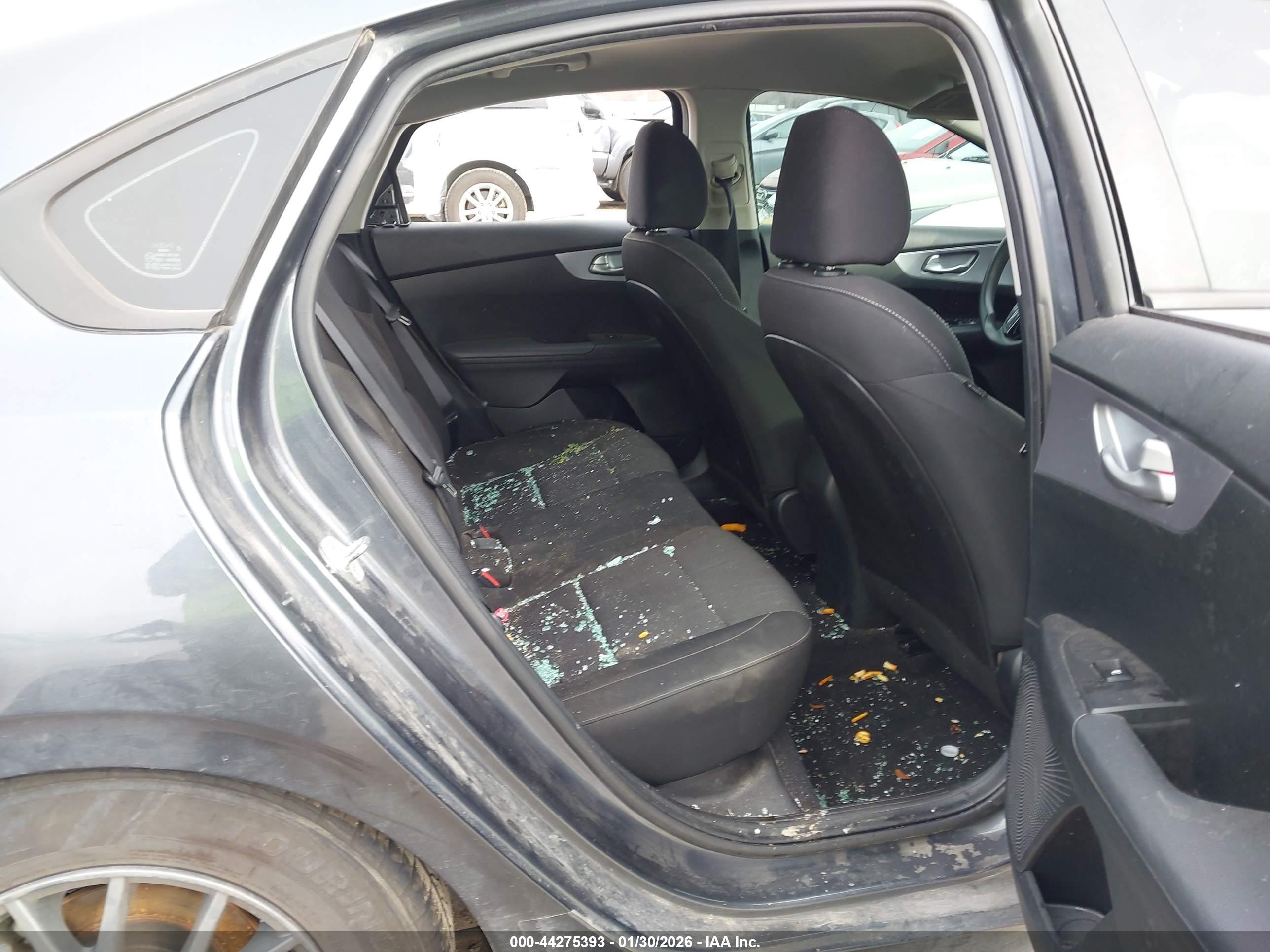 KIA FORTE image 8