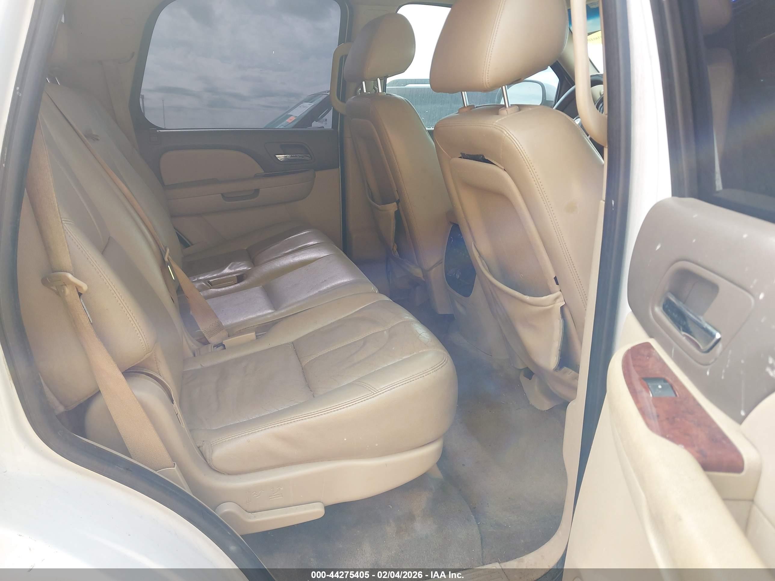 CHEVROLET TAHOE image 8