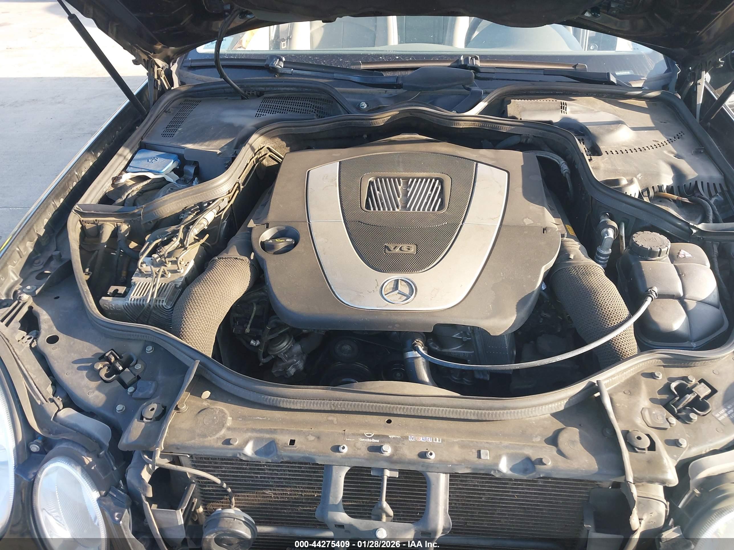 MERCEDES-BENZ E image 10