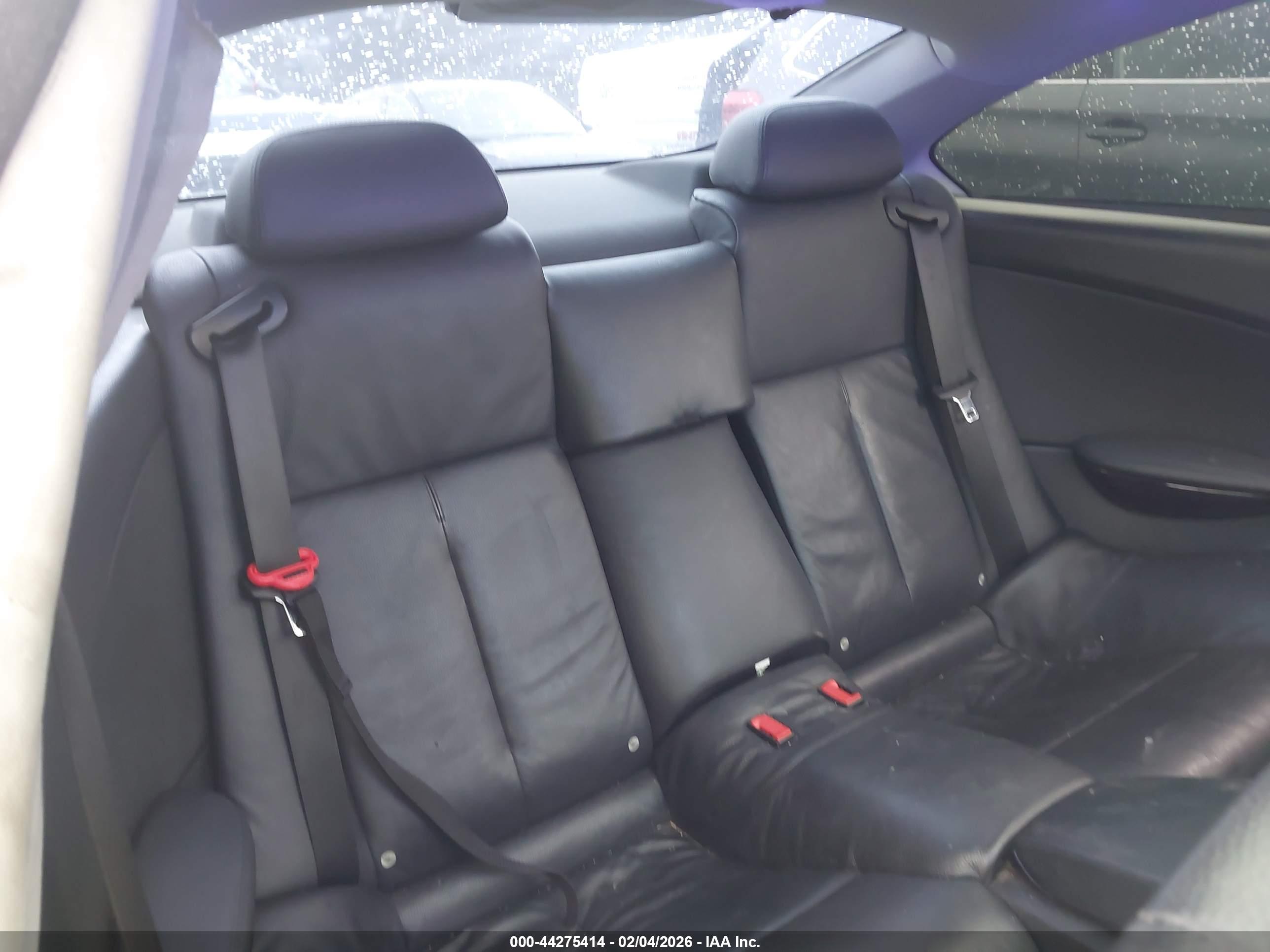 BMW 650I image 8