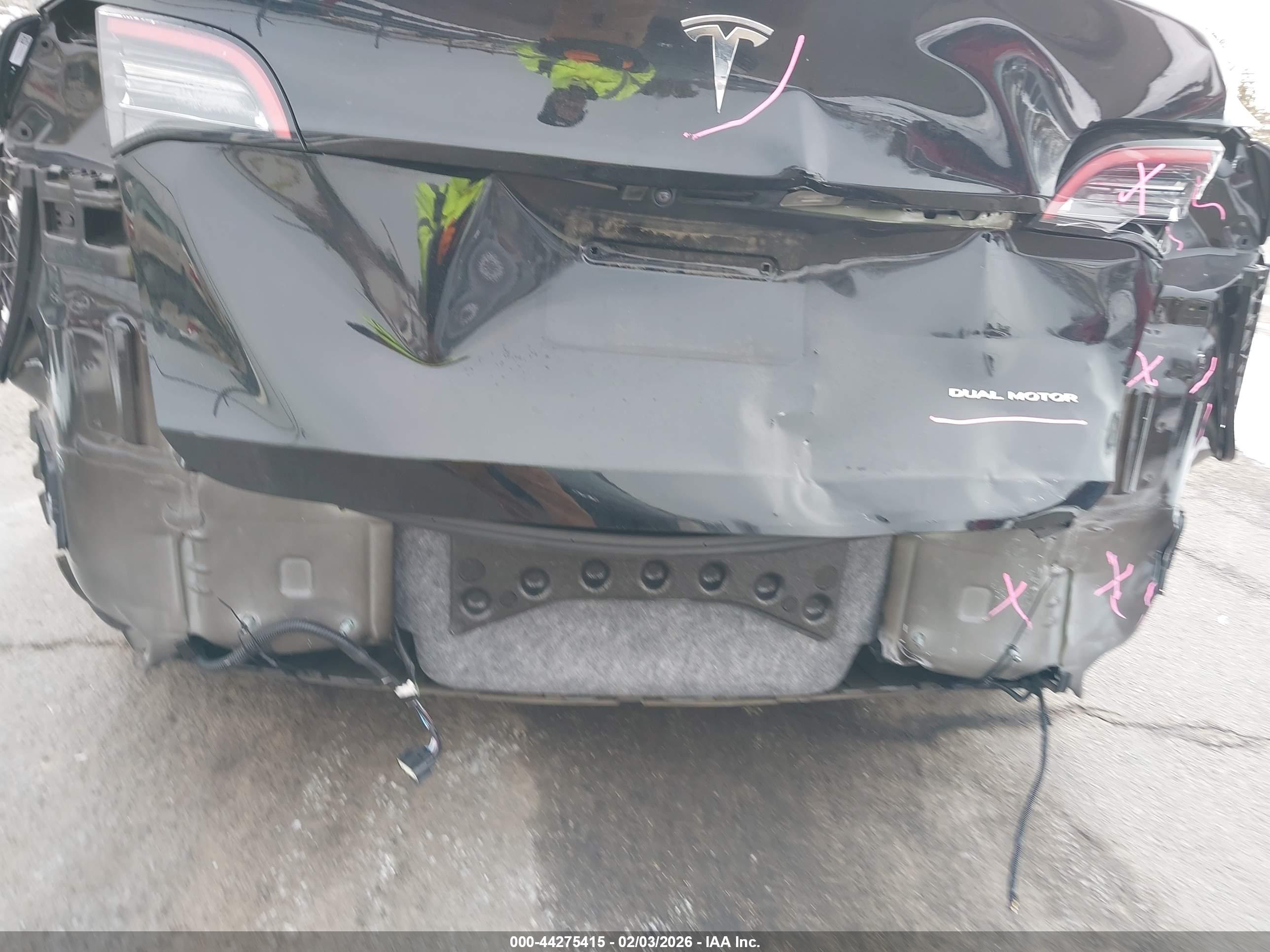 TESLA MODEL image 6